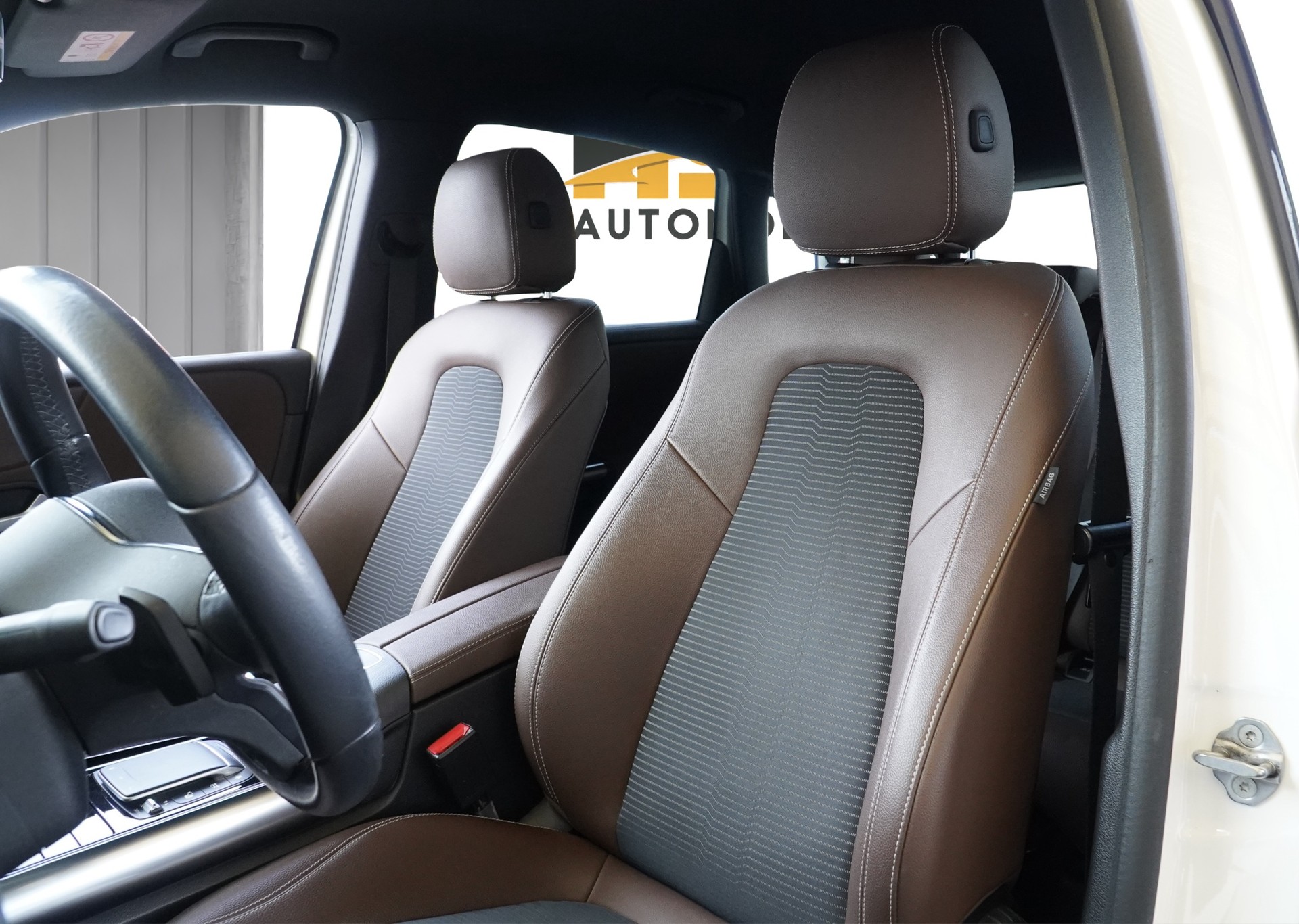 MERCEDES-BENZ B 220 d 4Matic Swiss Star 8G-DCT *CH Fahrzeug & AHK*-image-10