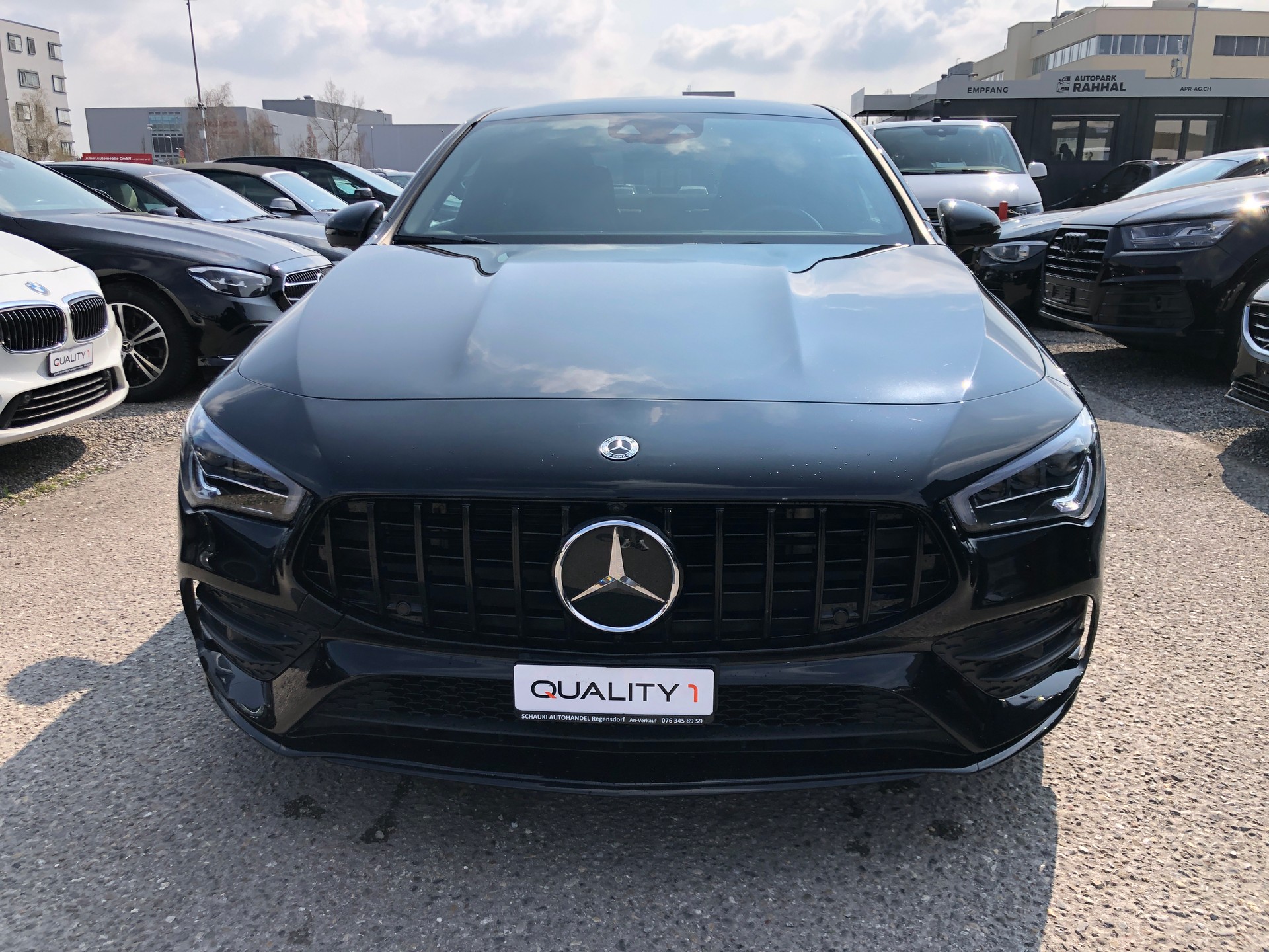 MERCEDES-BENZ CLA 180 AMG Line 7G-DCT-showroom-element-1