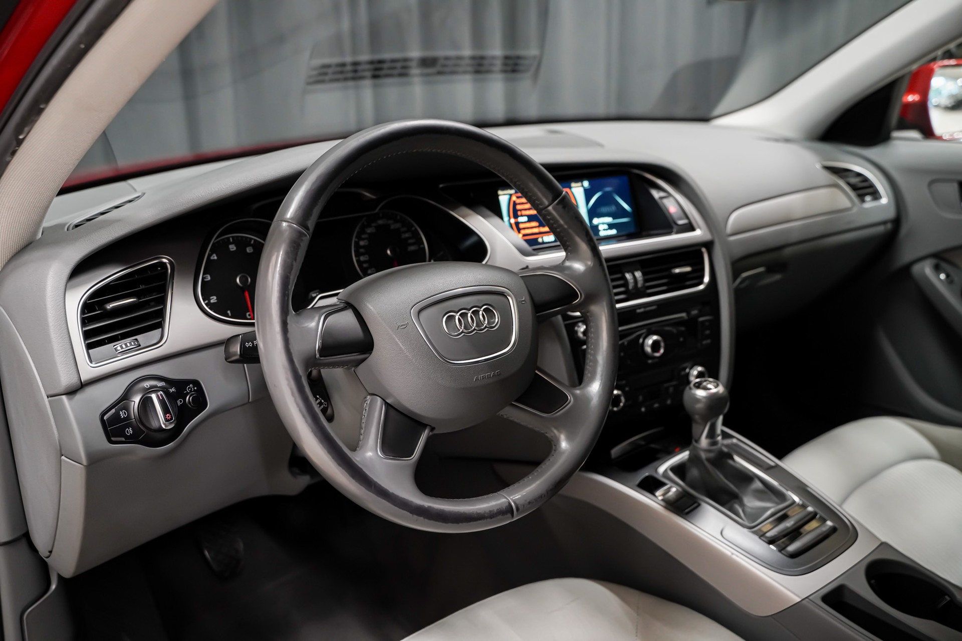 AUDI A4 Limousine 1.8 TFSI-image-9