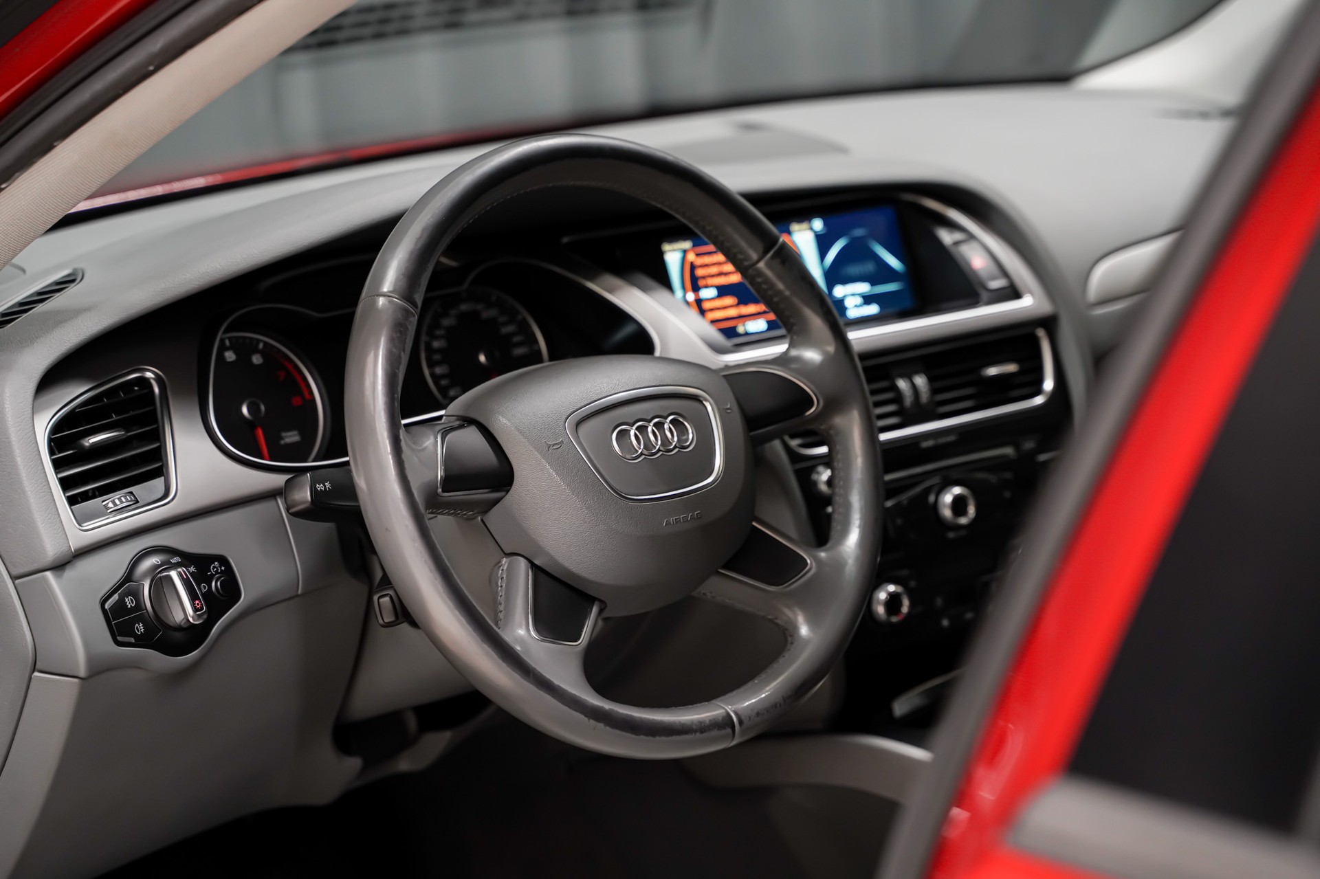 AUDI A4 Limousine 1.8 TFSI-image-8