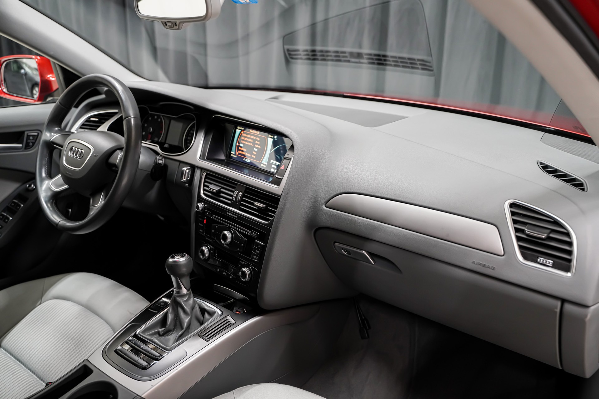 AUDI A4 Limousine 1.8 TFSI-image-14