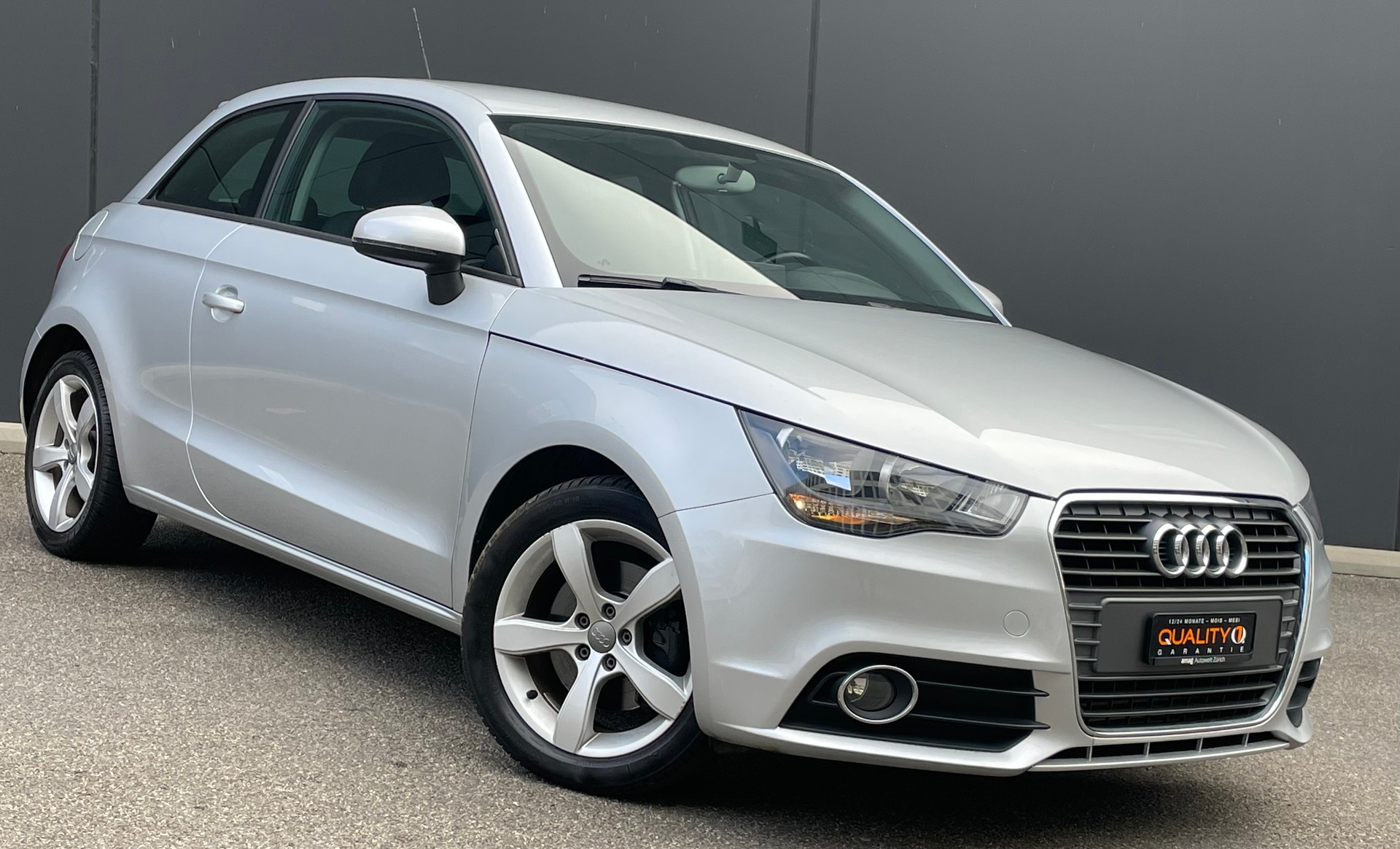 AUDI A1 1.6 TDI Ambition-image-1