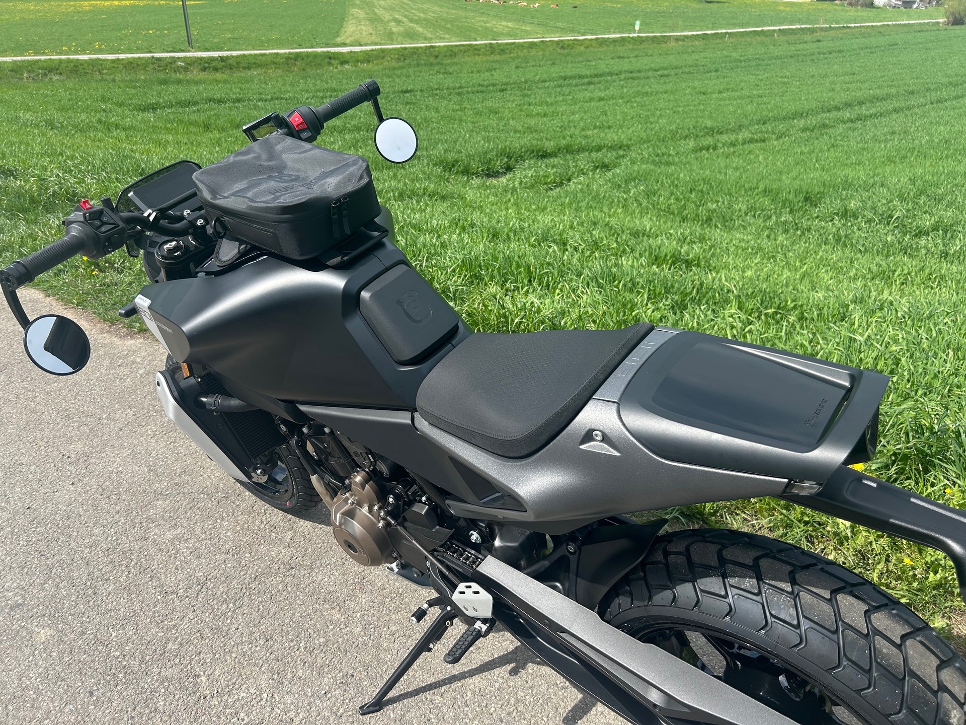 HUSQVARNA Svartpilen 801 Spezial-image-4