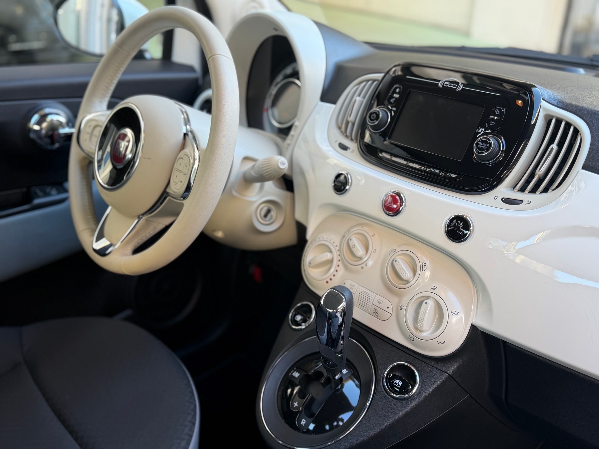 FIAT 500 0.9 Twinair Lounge Dualogic-image-6