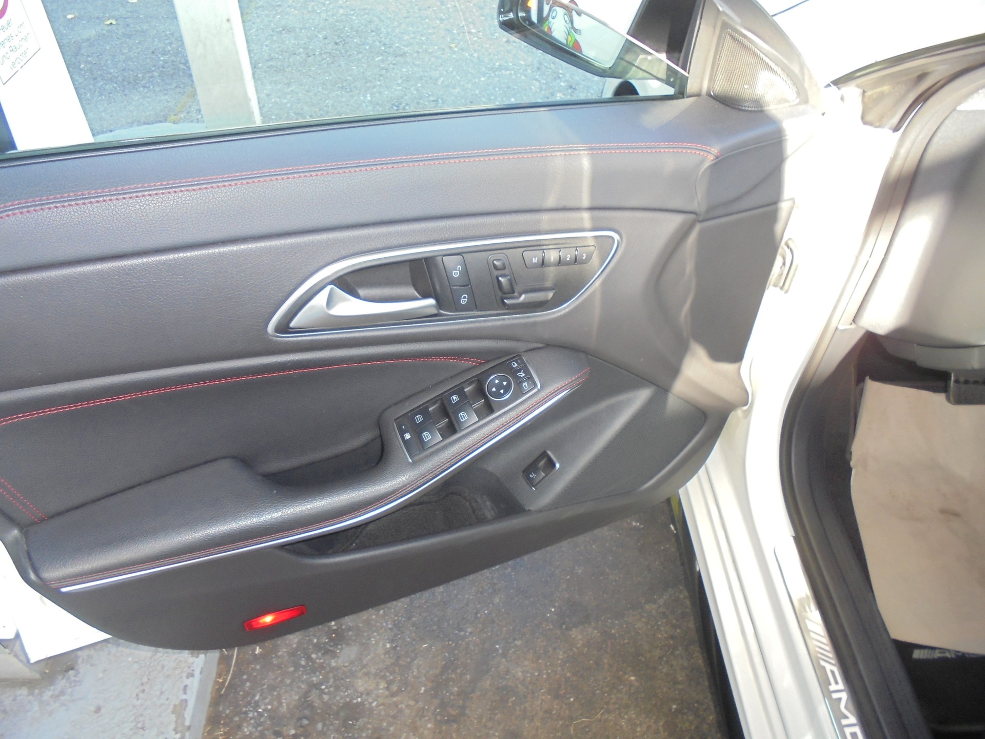 MERCEDES-BENZ CLA Shooting Brake 45 AMG 4Matic Speedshift-image-8