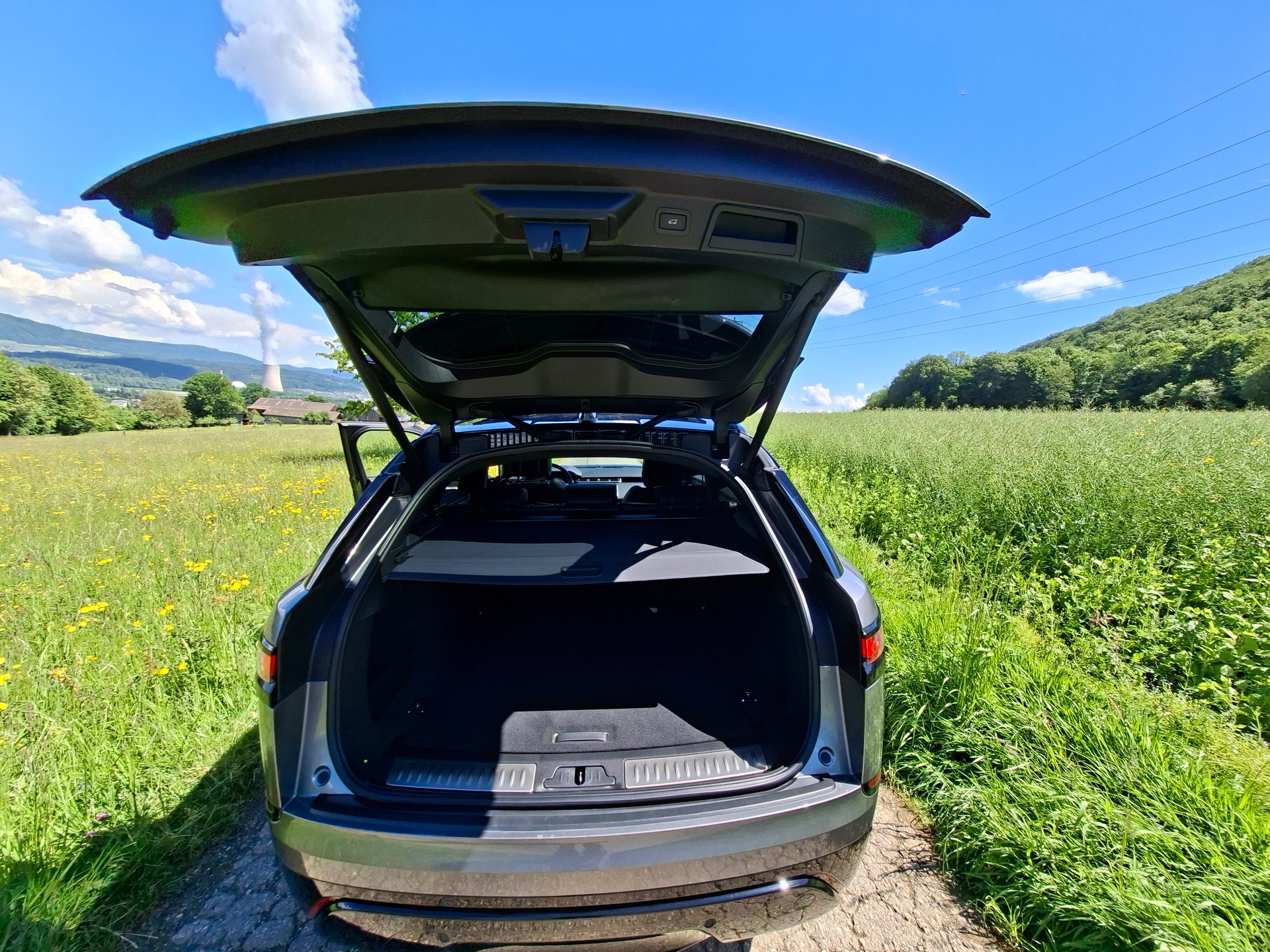 LAND ROVER Range Rover Velar R-Dynamic P 250 SE Automatic-image-17
