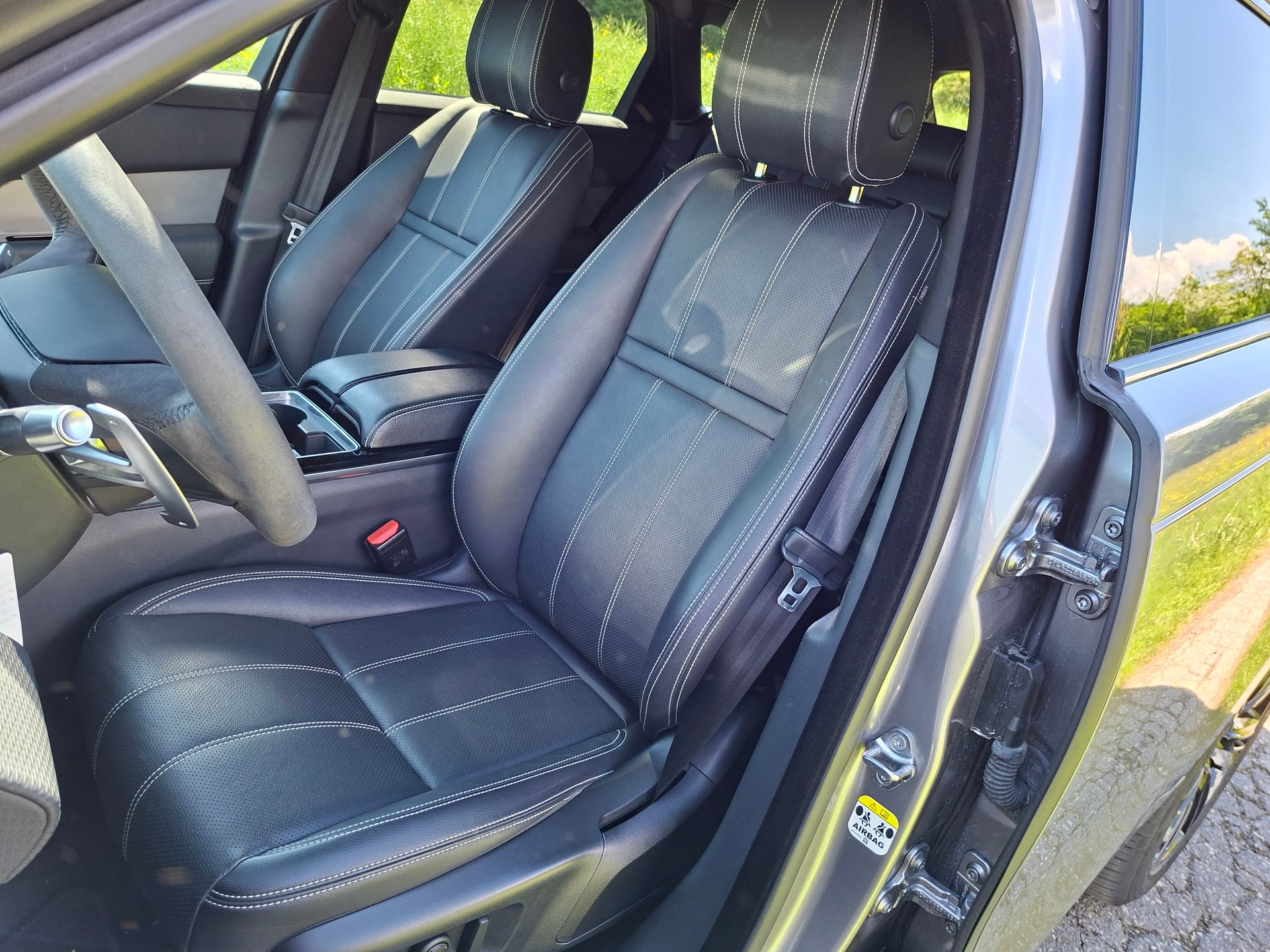 LAND ROVER Range Rover Velar R-Dynamic P 250 SE Automatic-image-9