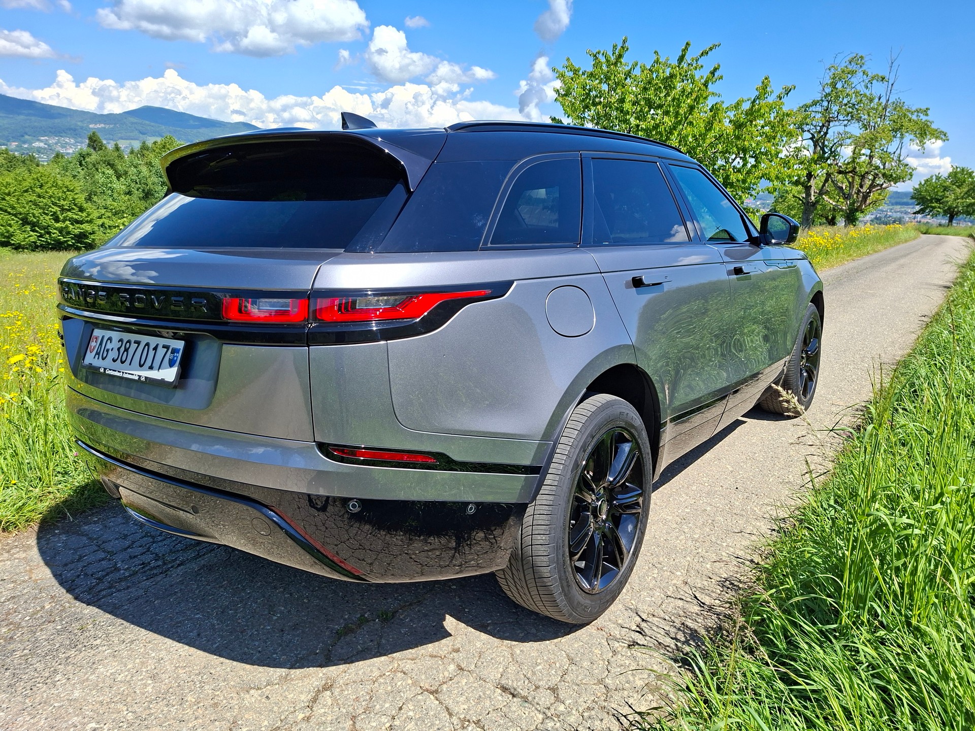 LAND ROVER Range Rover Velar R-Dynamic P 250 SE Automatic-image-5