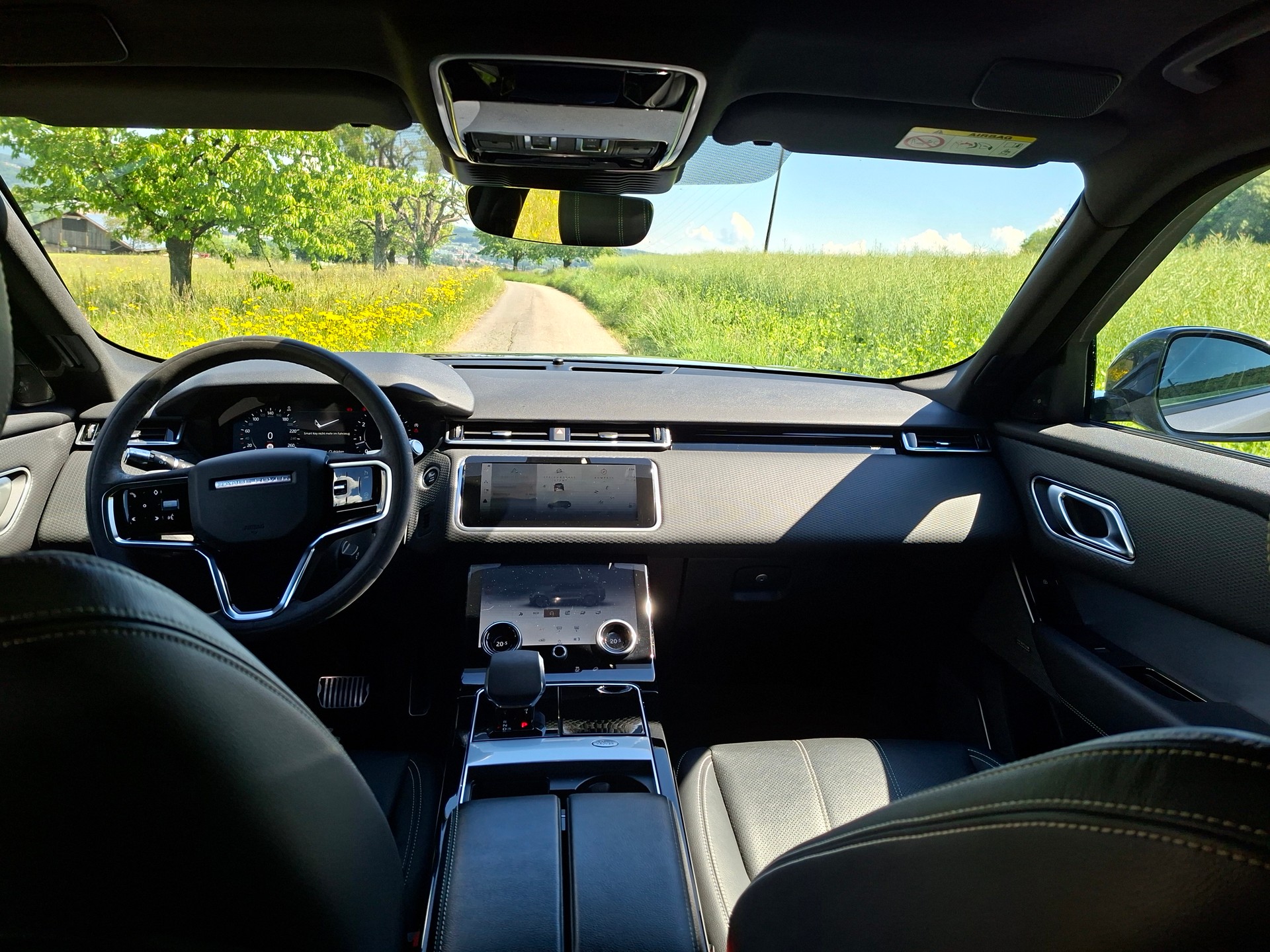 LAND ROVER Range Rover Velar R-Dynamic P 250 SE Automatic-image-7