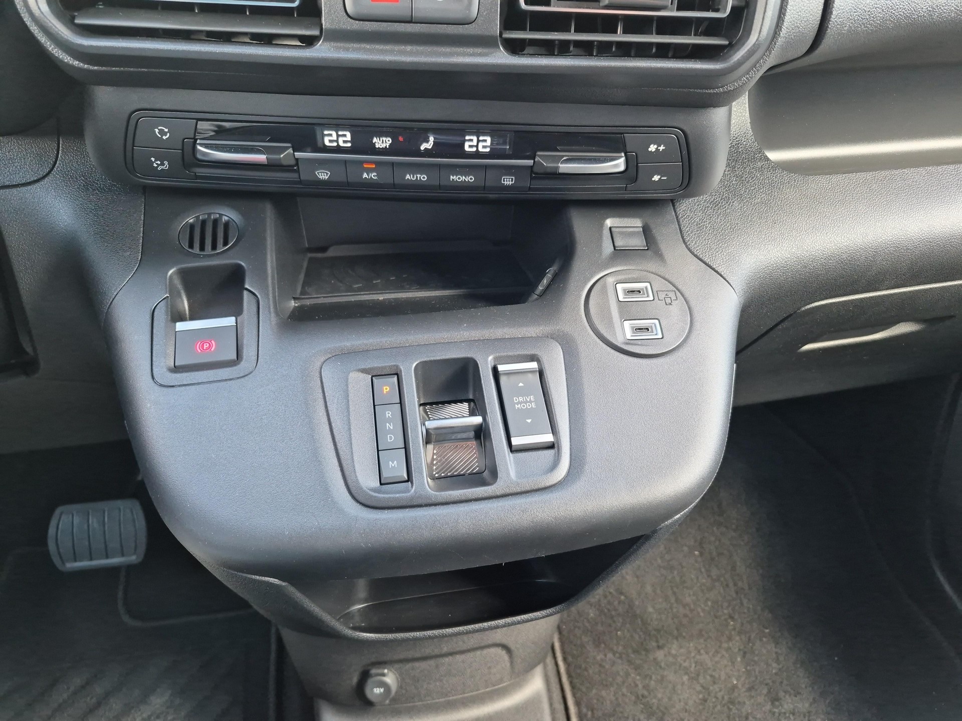 CITROEN Berlingo 1.5 BlueHDi 130 Max / Jetzt mit attraktivem 1.9% Leasing!-image-15