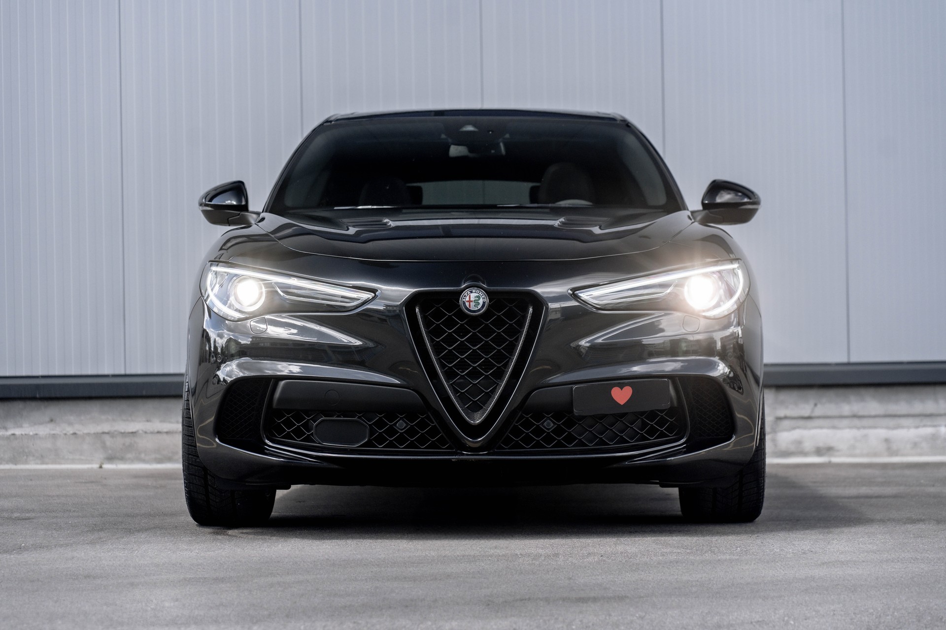 ALFA ROMEO Stelvio 2.9 V6 Quadrifoglio Q4 Automatic * FRISCH AB MFK * OHNE OPF * BREITER & TIEFER *-showroom-element-1