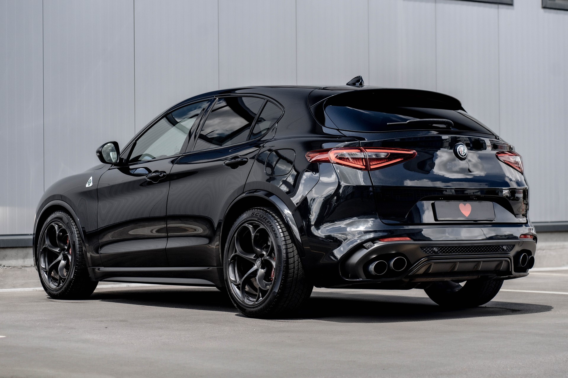 ALFA ROMEO Stelvio 2.9 V6 Quadrifoglio Q4 Automatic * FRISCH AB MFK * NEUE BREMSEN VO & HI * BREITER & TIEFER *-image-6
