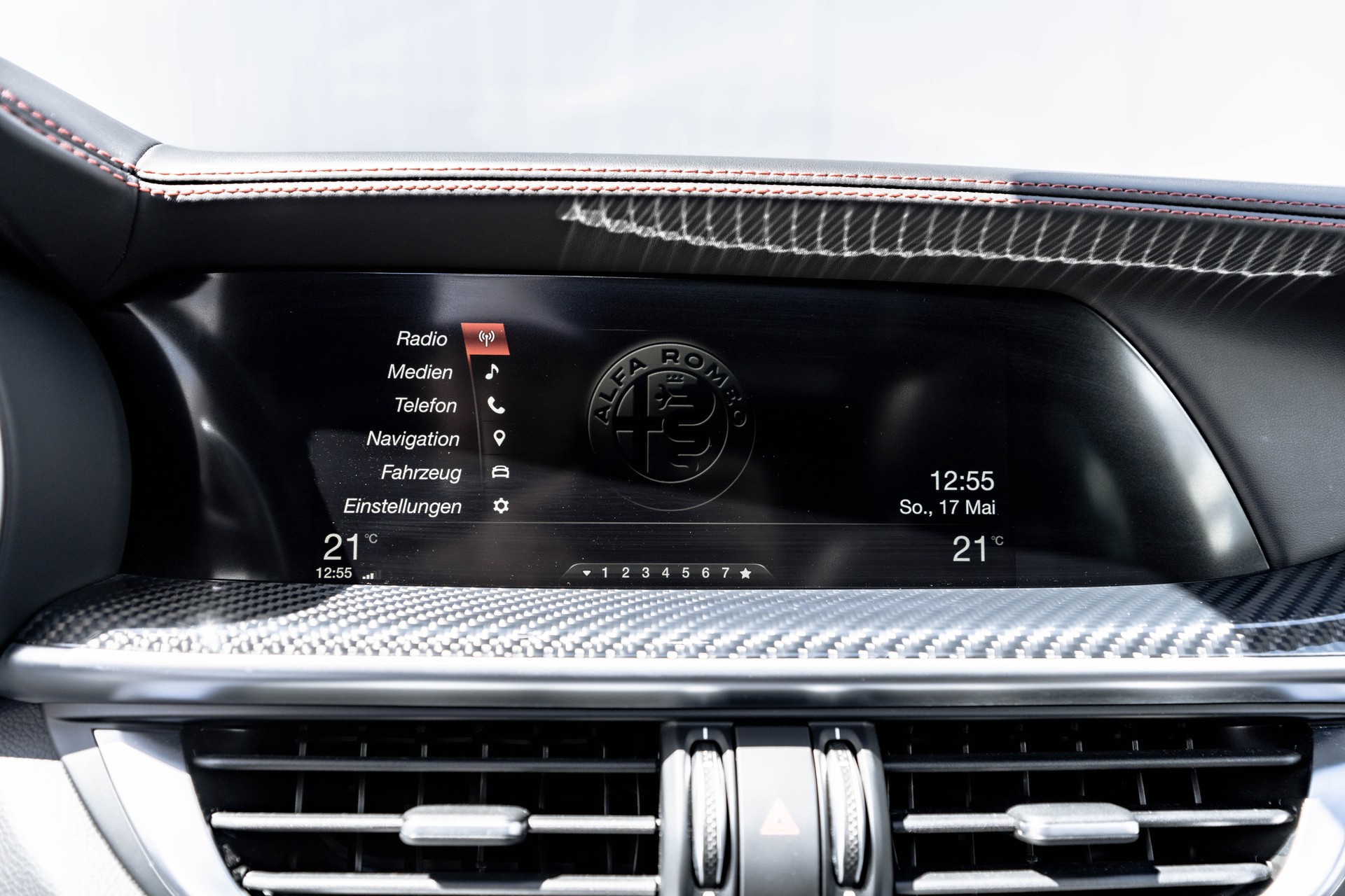 ALFA ROMEO Stelvio 2.9 V6 Quadrifoglio Q4 Automatic * FRISCH AB MFK * NEUE BREMSEN VO & HI * BREITER & TIEFER *-image-26
