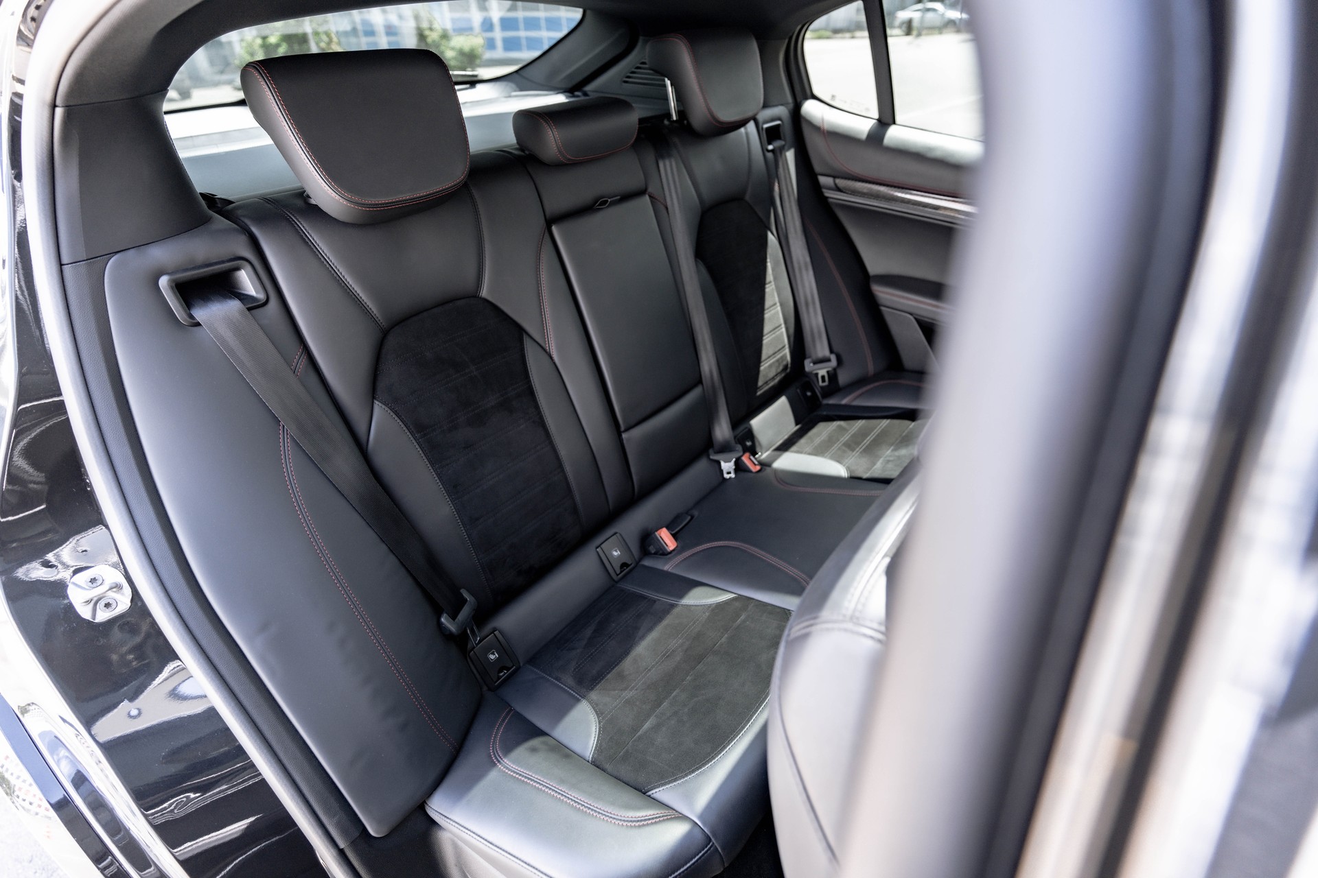 ALFA ROMEO Stelvio 2.9 V6 Quadrifoglio Q4 Automatic * FRISCH AB MFK * NEUE BREMSEN VO & HI * BREITER & TIEFER *-image-19