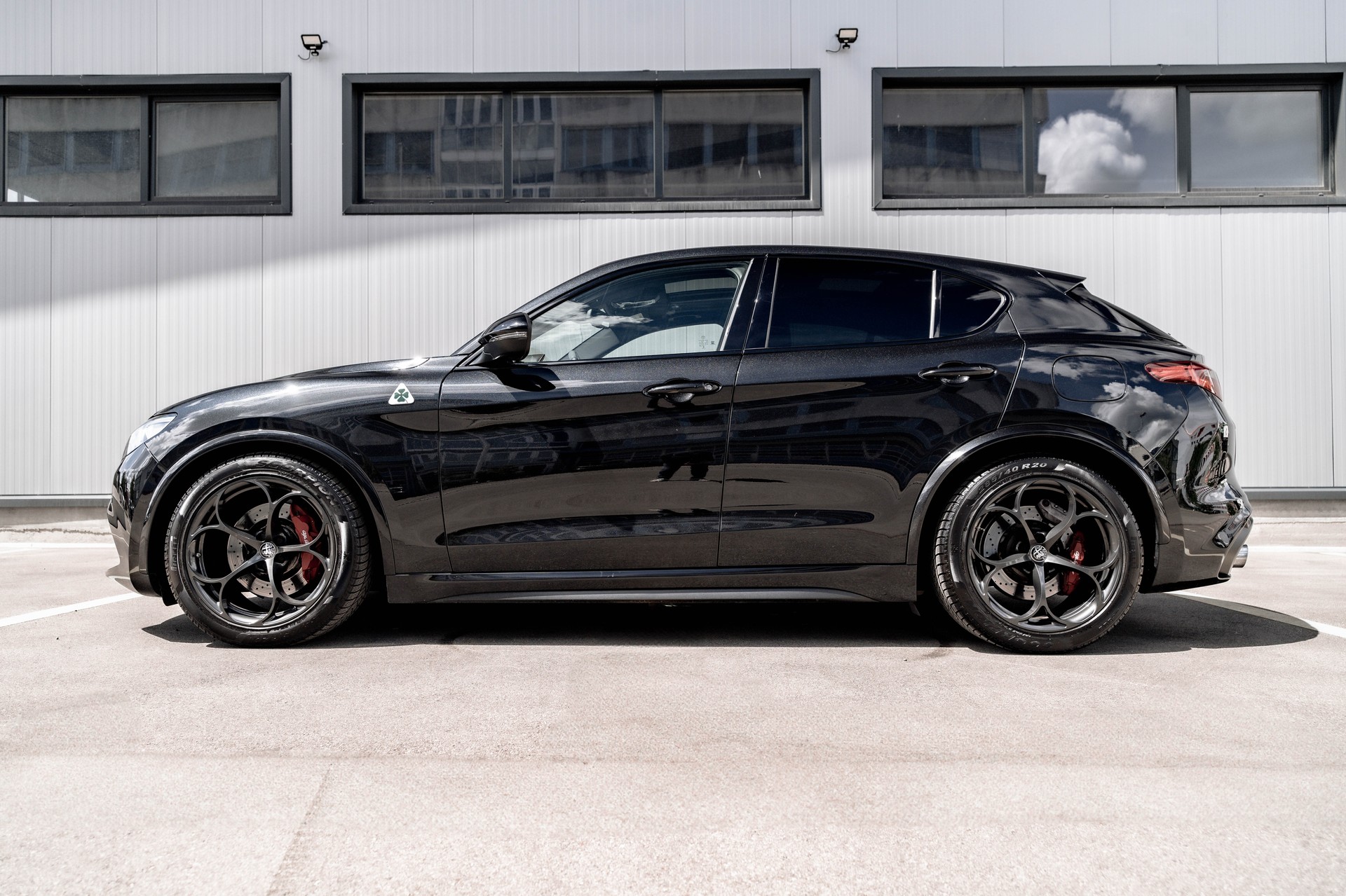 ALFA ROMEO Stelvio 2.9 V6 Quadrifoglio Q4 Automatic * FRISCH AB MFK * NEUE BREMSEN VO & HI * BREITER & TIEFER *-image-7