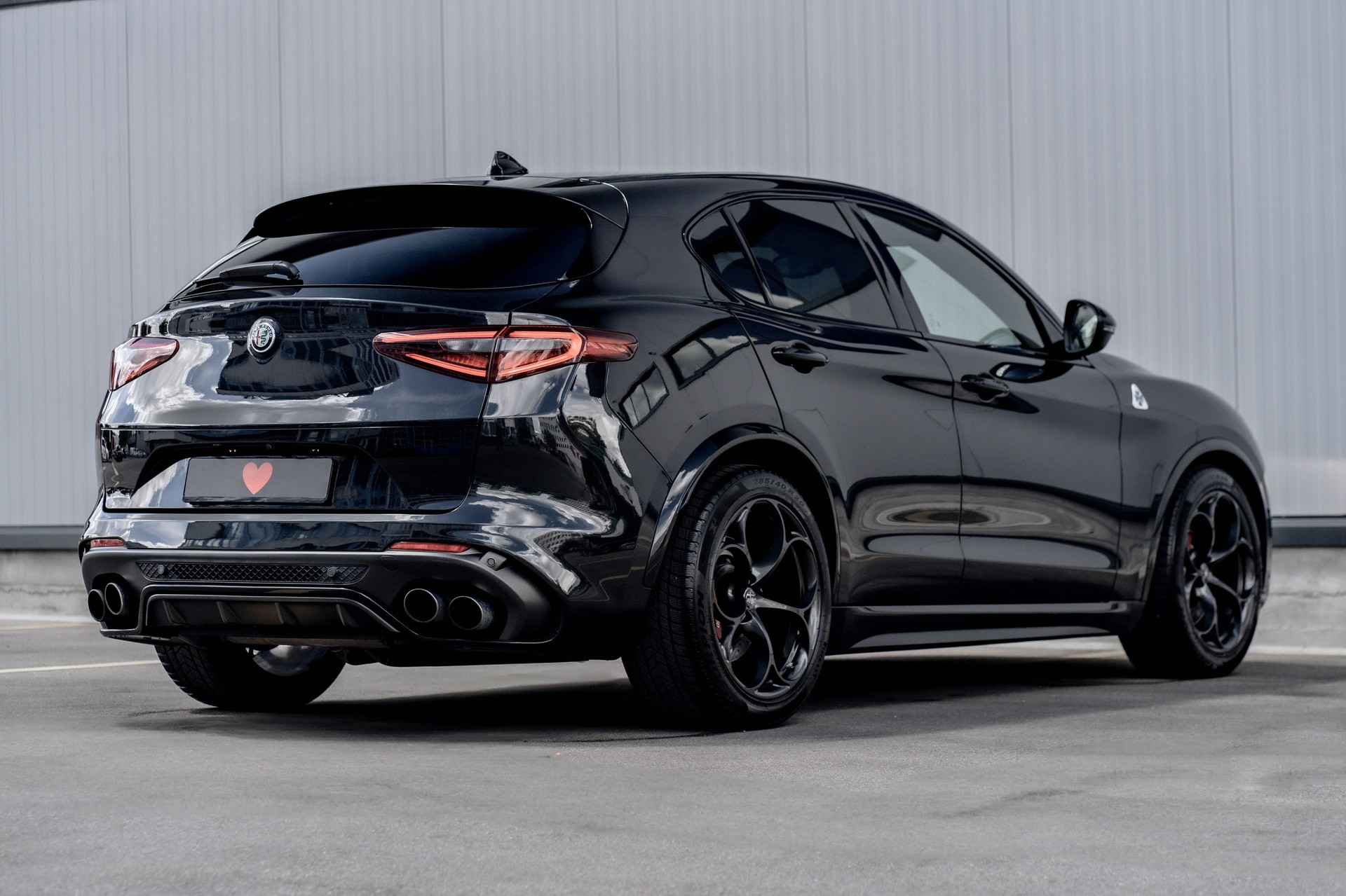 ALFA ROMEO Stelvio 2.9 V6 Quadrifoglio Q4 Automatic * FRISCH AB MFK * NEUE BREMSEN VO & HI * BREITER & TIEFER *-image-4