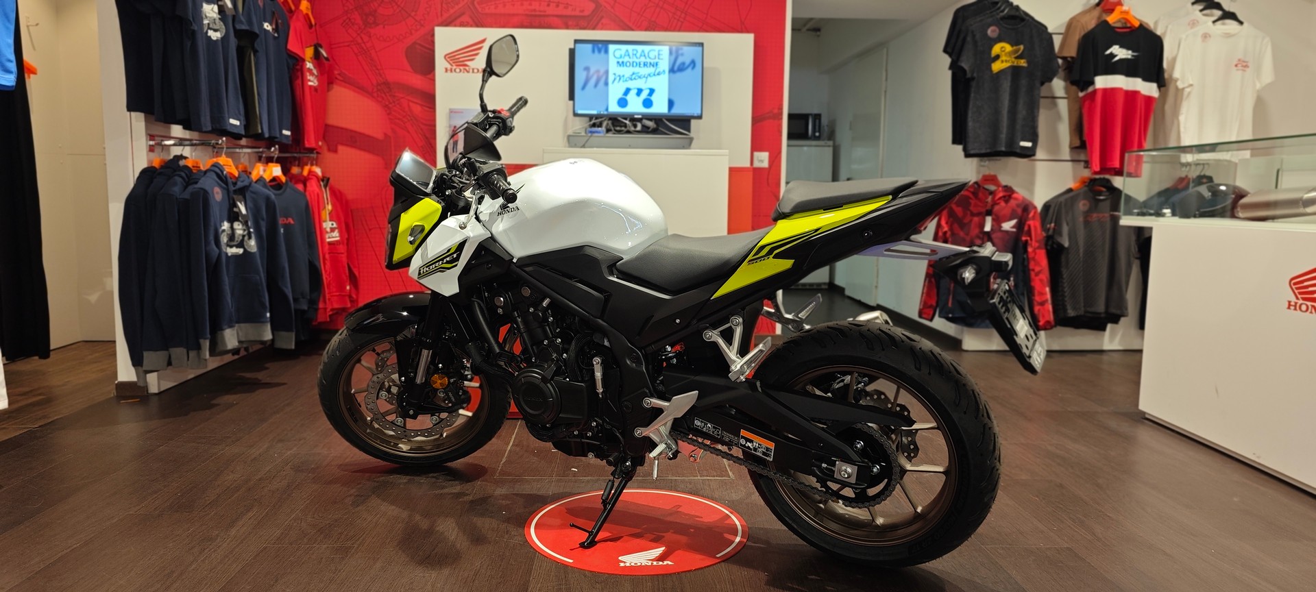 HONDA CB 500 Hornet E-Clutch-image-3