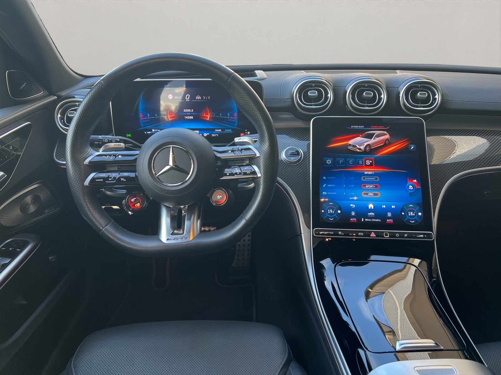 MERCEDES-BENZ C 43 AMG 4matic Kombi-image-8