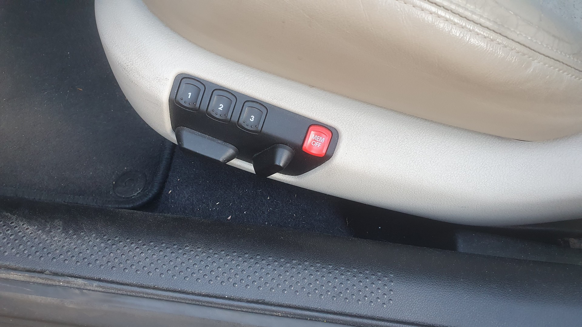 SEAT 2.3i 20V 170 Executive-image-5