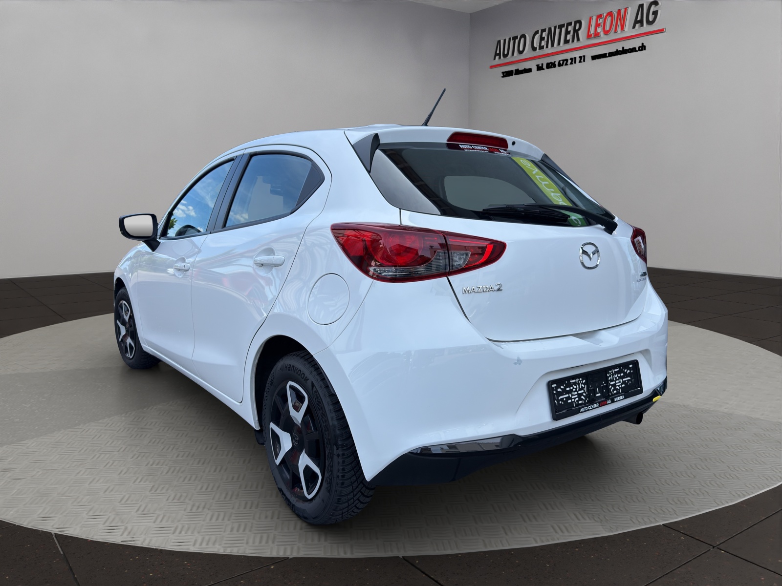 MAZDA 2 SKYACTIV-G 90 Center-Line Automat-showroom-element-3