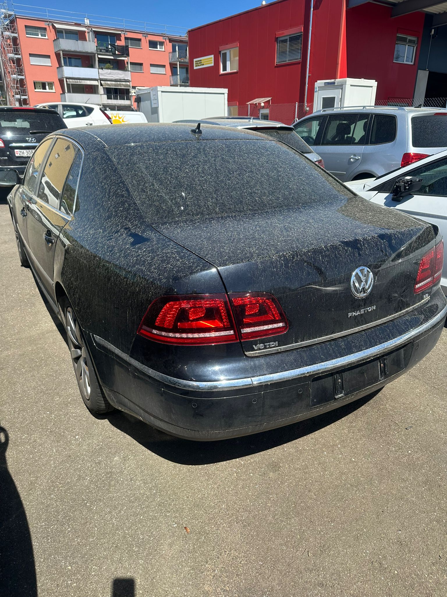 VW Phaeton 3.0 TDi V6 4Motion Tiptronic-image-2