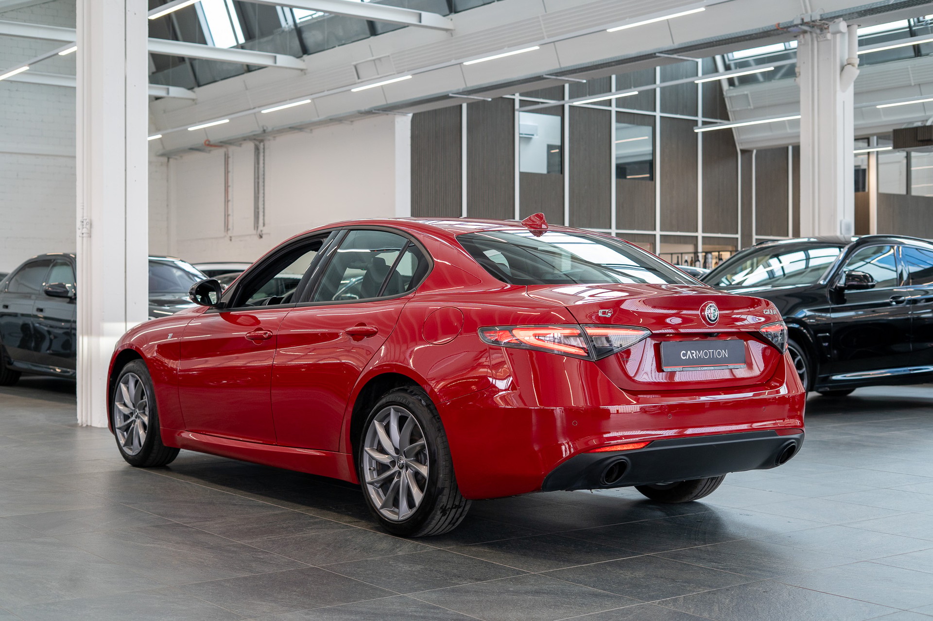 ALFA ROMEO Giulia 2.0 Q4 TI / Rückfahrkamera / el.Sitze-image-7