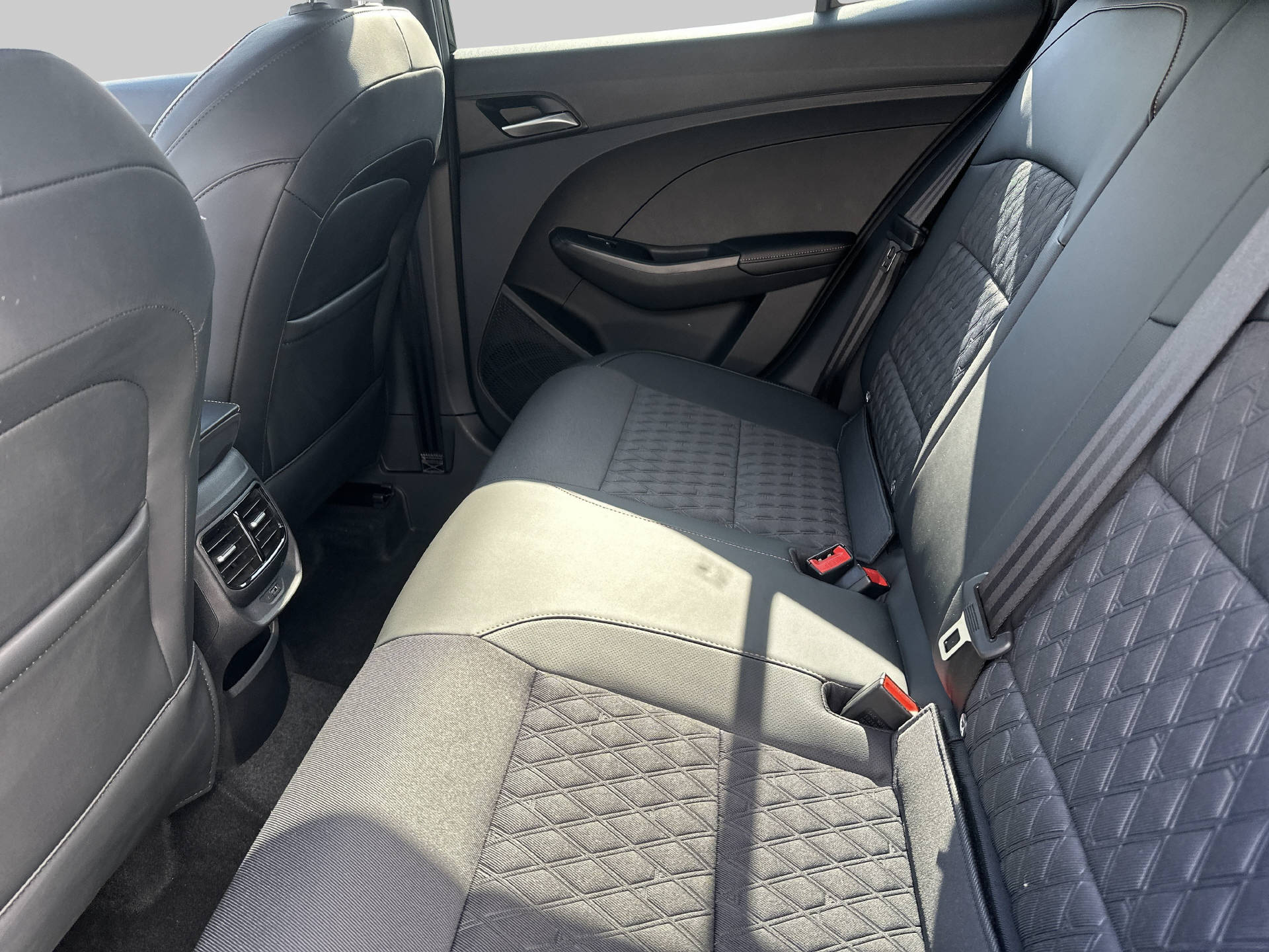 MG 3 1.5 Hybrid Luxury-image-8