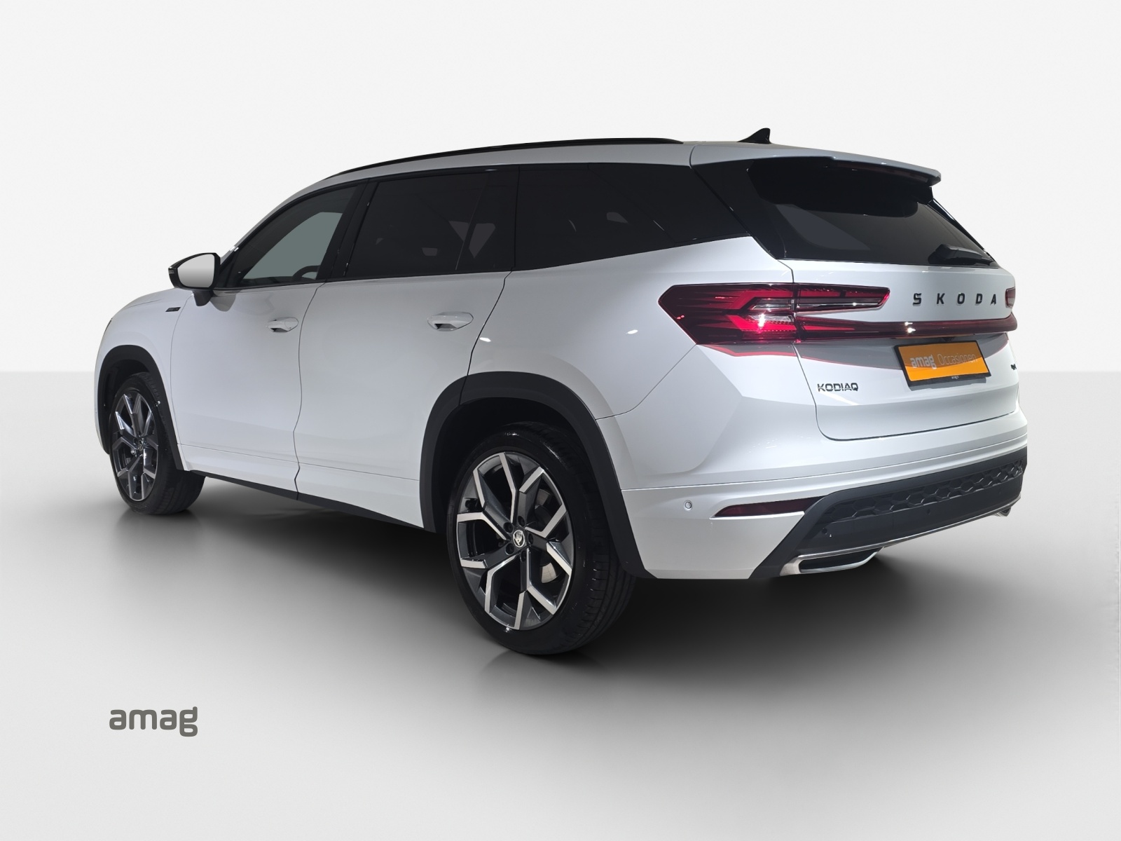 SKODA Kodiaq 2.0 TSI Sportline 4x4-showroom-element-2