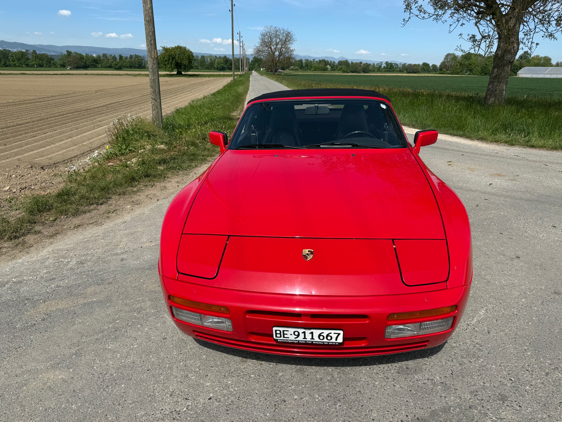 PORSCHE 944