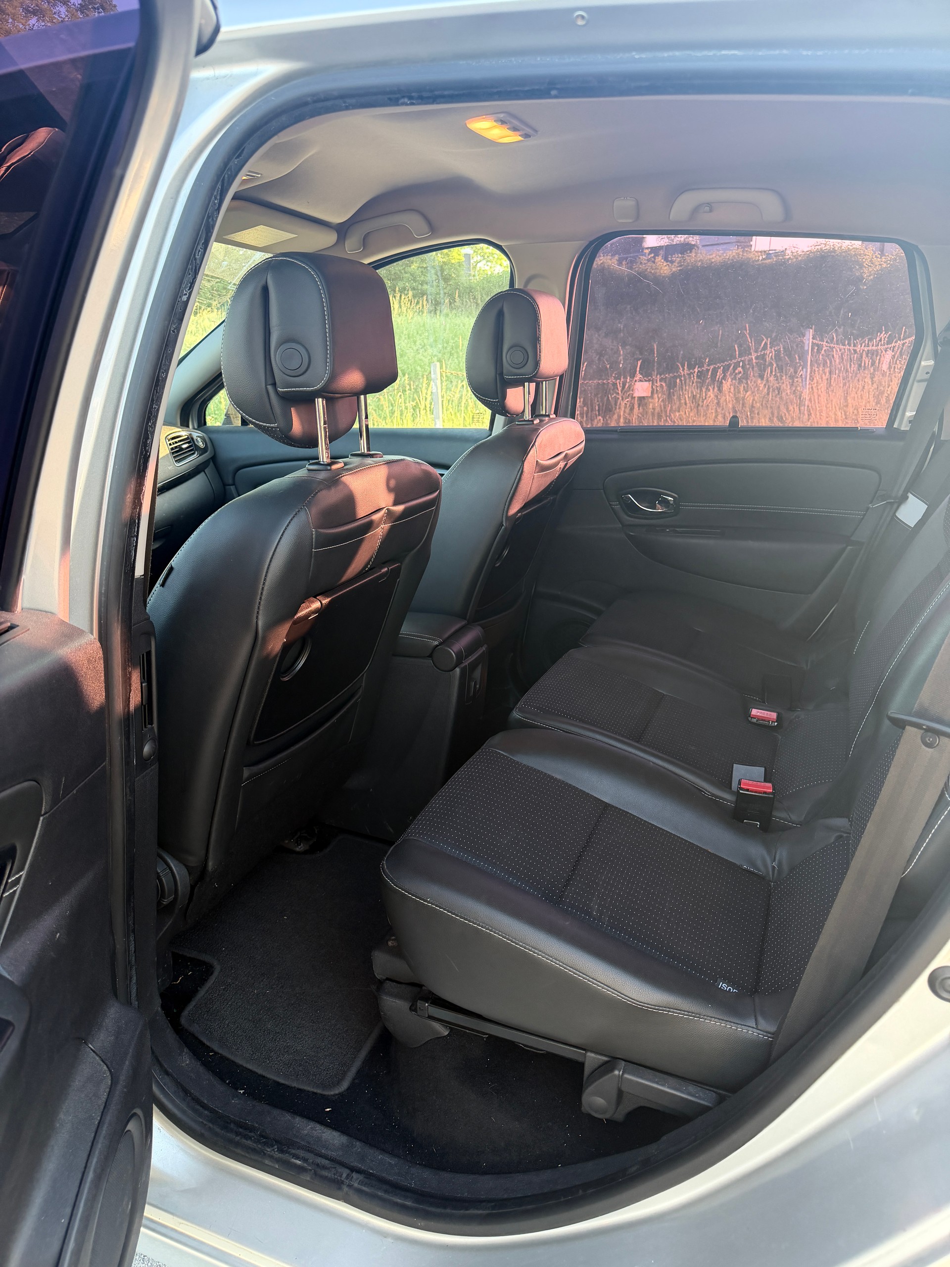 RENAULT Grand Scénic 1.5 dCi Bose EDC-image-11