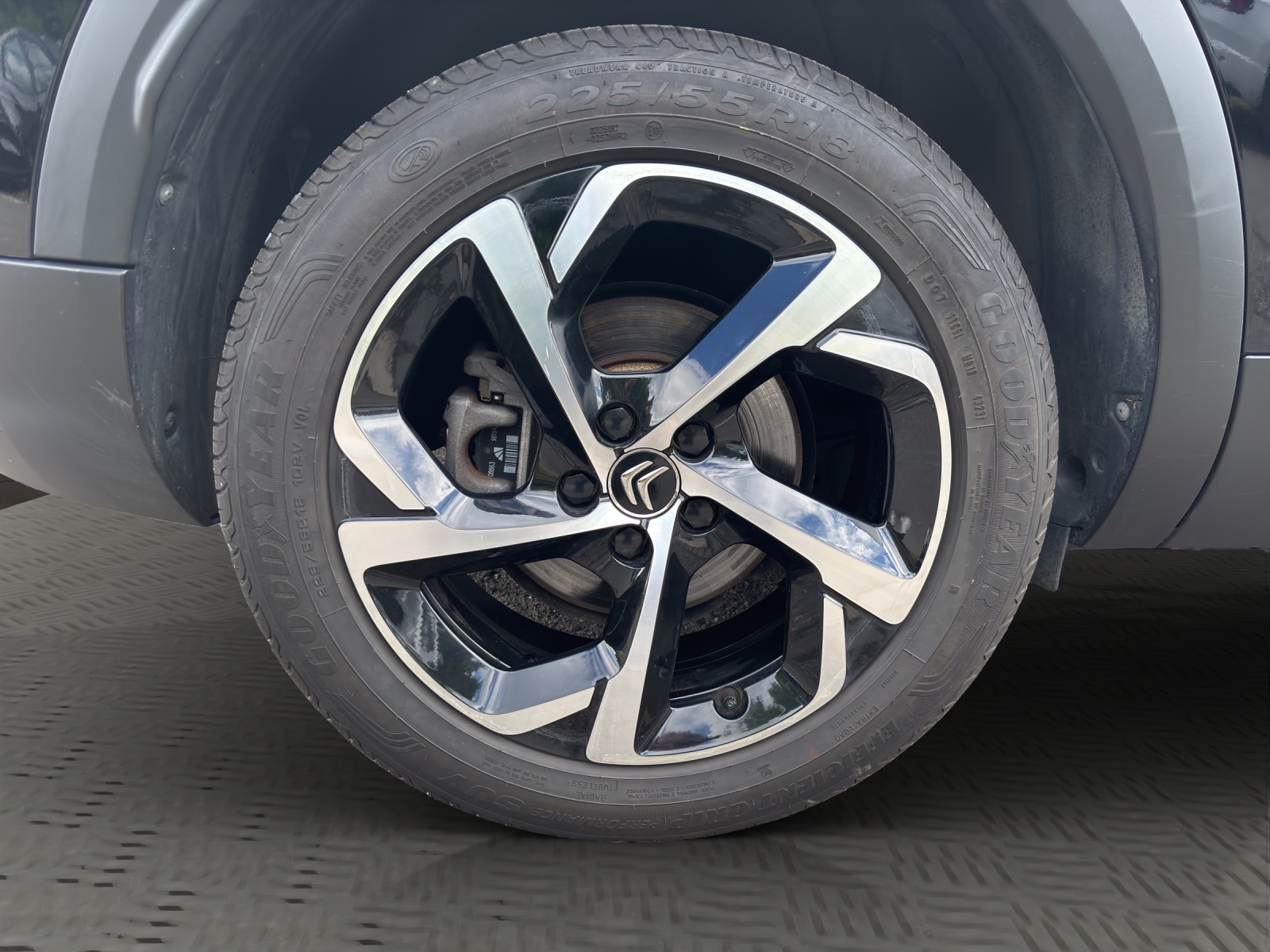 CITROEN C5 Aircross 1.5 BlueHD Shine EAT8 / inkl. Winterkompletträder Alu 17" / Rückfahrkamera 180° / Premium Occasion Garantie-image-15