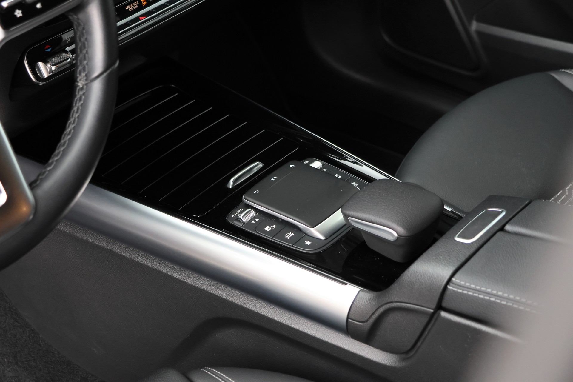 MERCEDES-BENZ B 200 d Night Star 8G-DCT (CH)-image-10