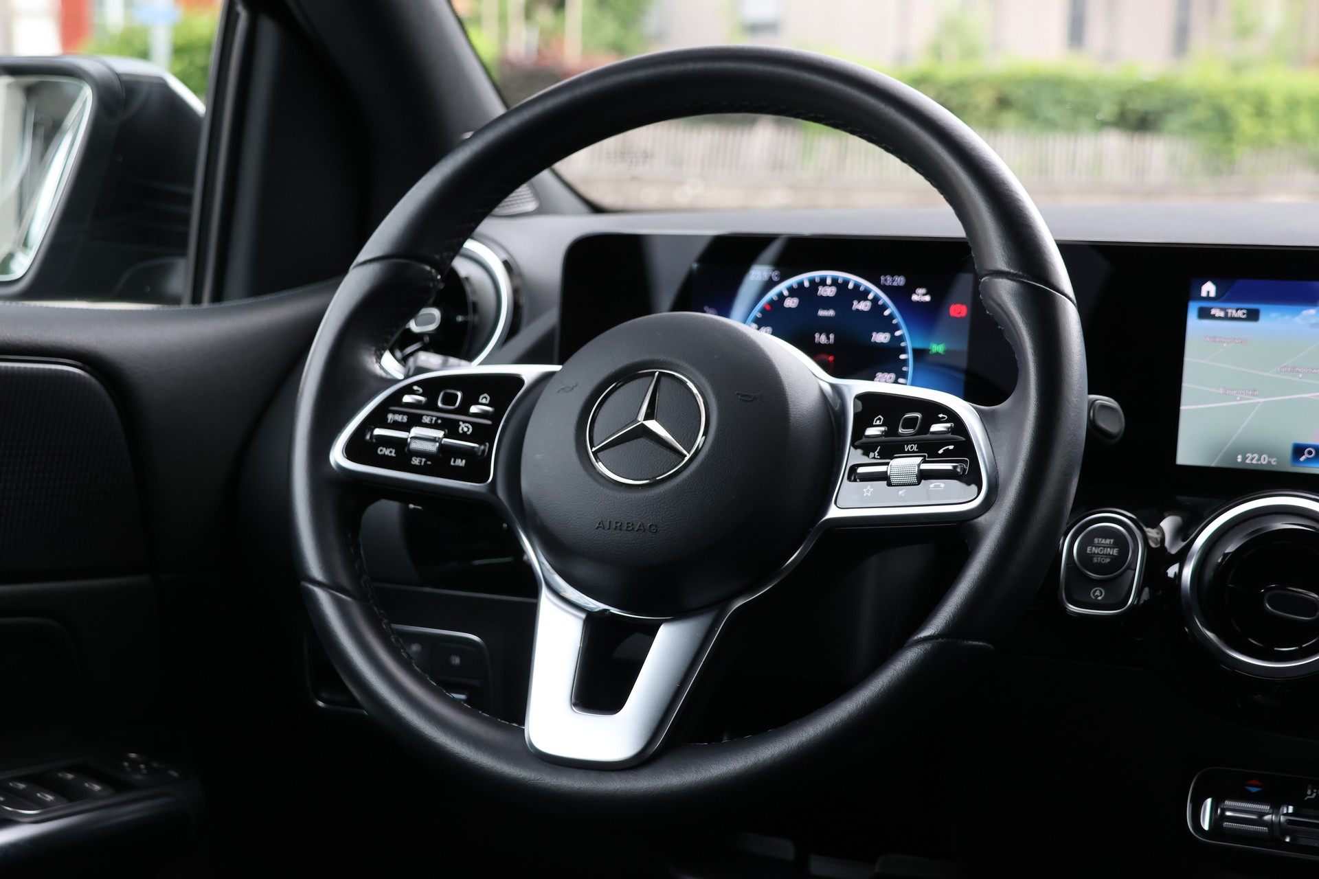 MERCEDES-BENZ B 200 d Night Star 8G-DCT (CH)-image-13