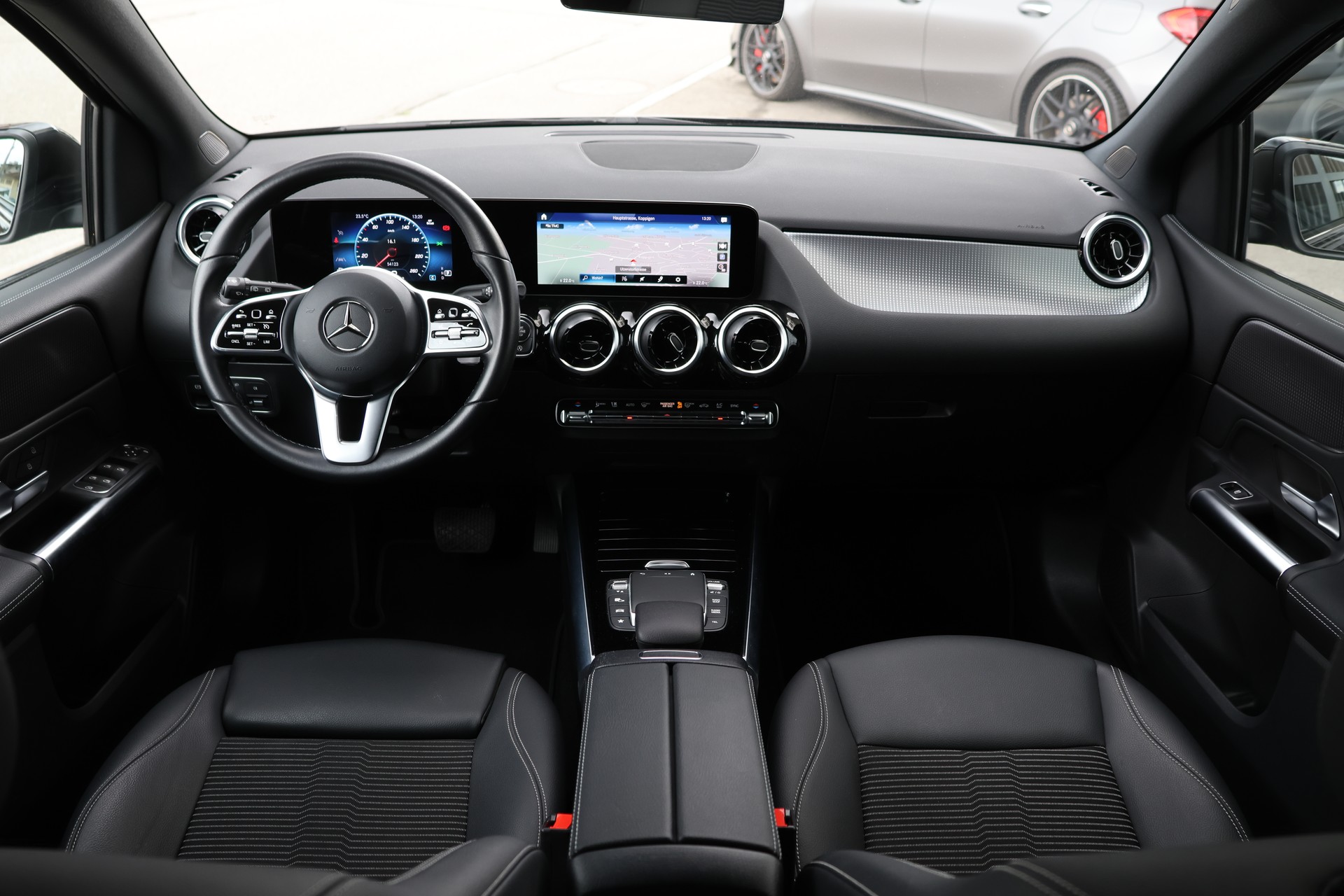 MERCEDES-BENZ B 200 d Night Star 8G-DCT (CH)-image-14