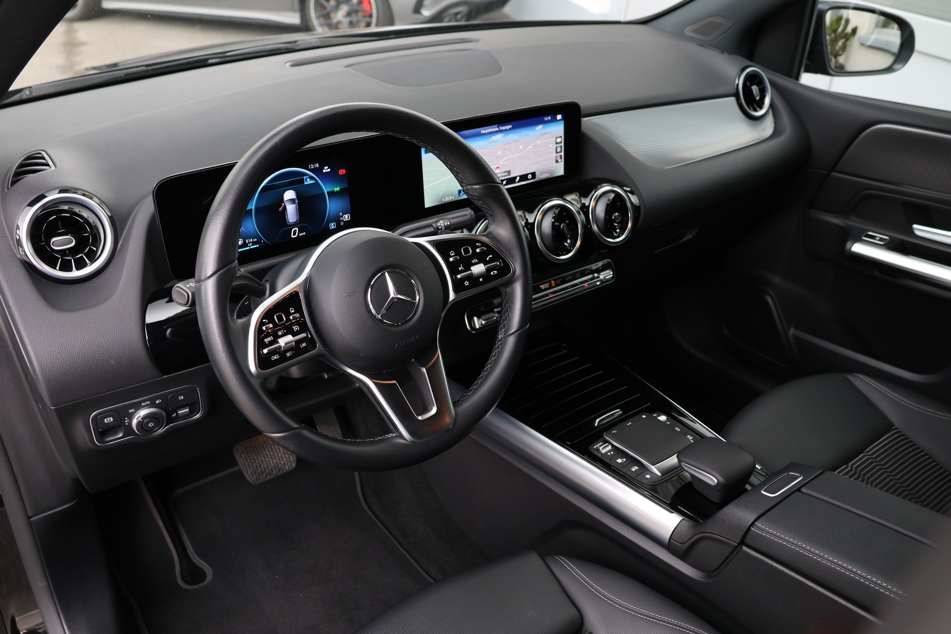 MERCEDES-BENZ B 200 d Night Star 8G-DCT (CH)-image-9