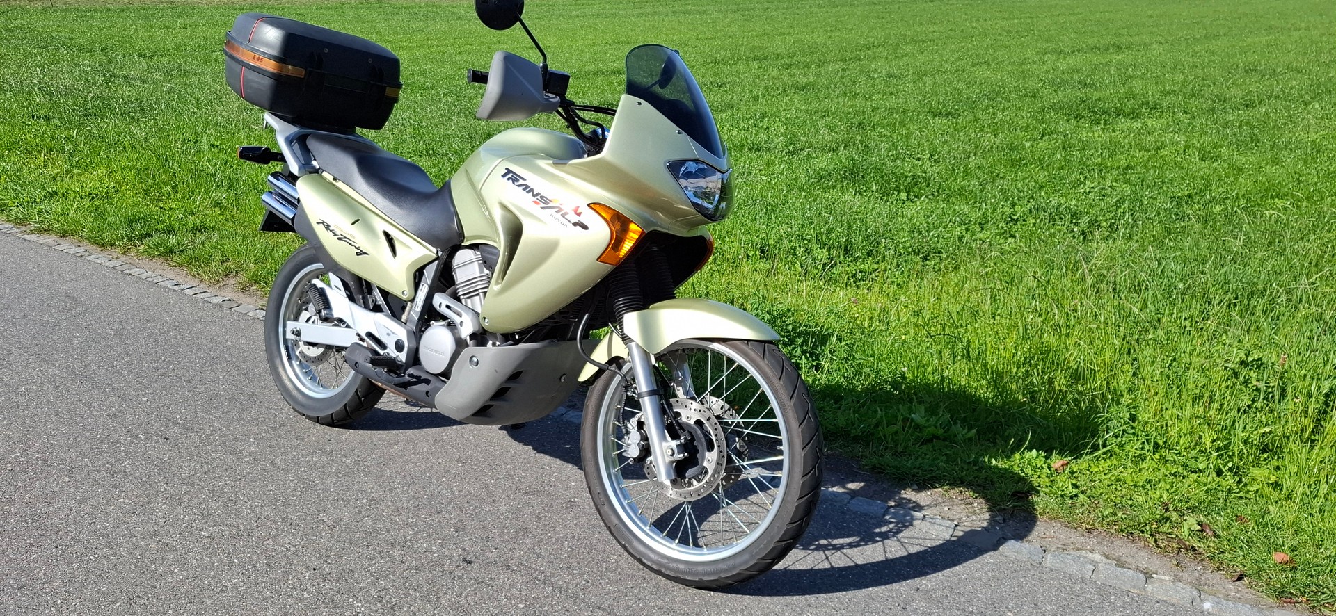 HONDA XL 650 V Transalp-image-0