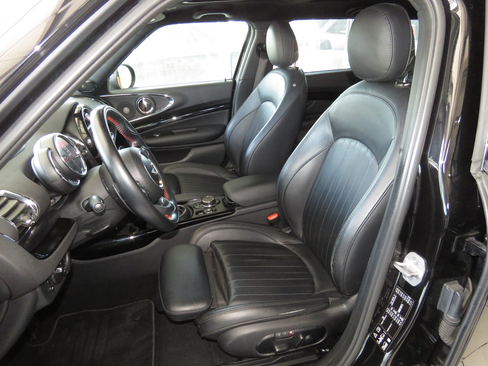MINI Clubman Cooper John Cooper Works ALL4 Steptronic (Automat)-image-7