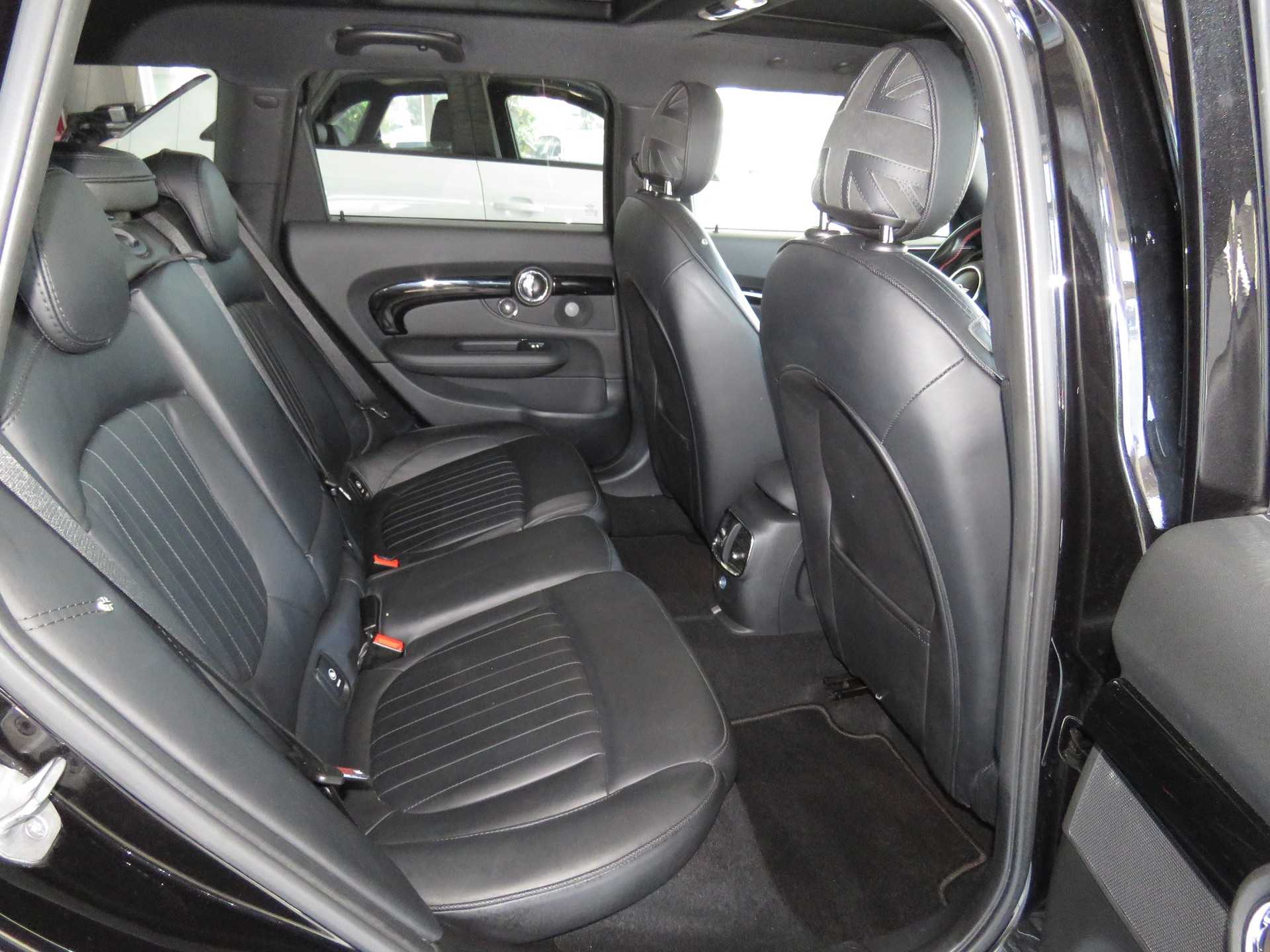 MINI Clubman Cooper John Cooper Works ALL4 Steptronic (Automat)-image-13