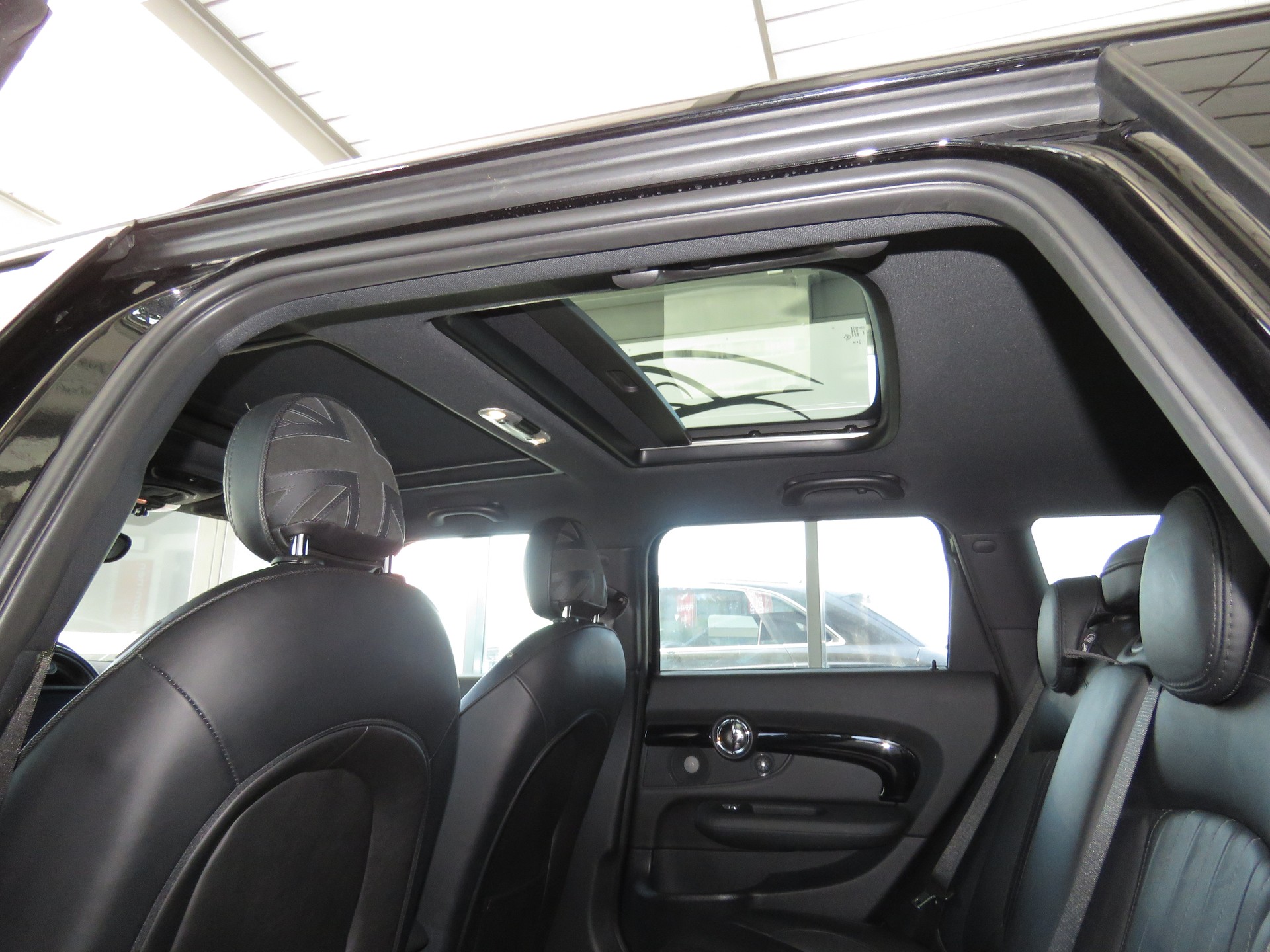 MINI Clubman Cooper John Cooper Works ALL4 Steptronic (Automat)-image-9