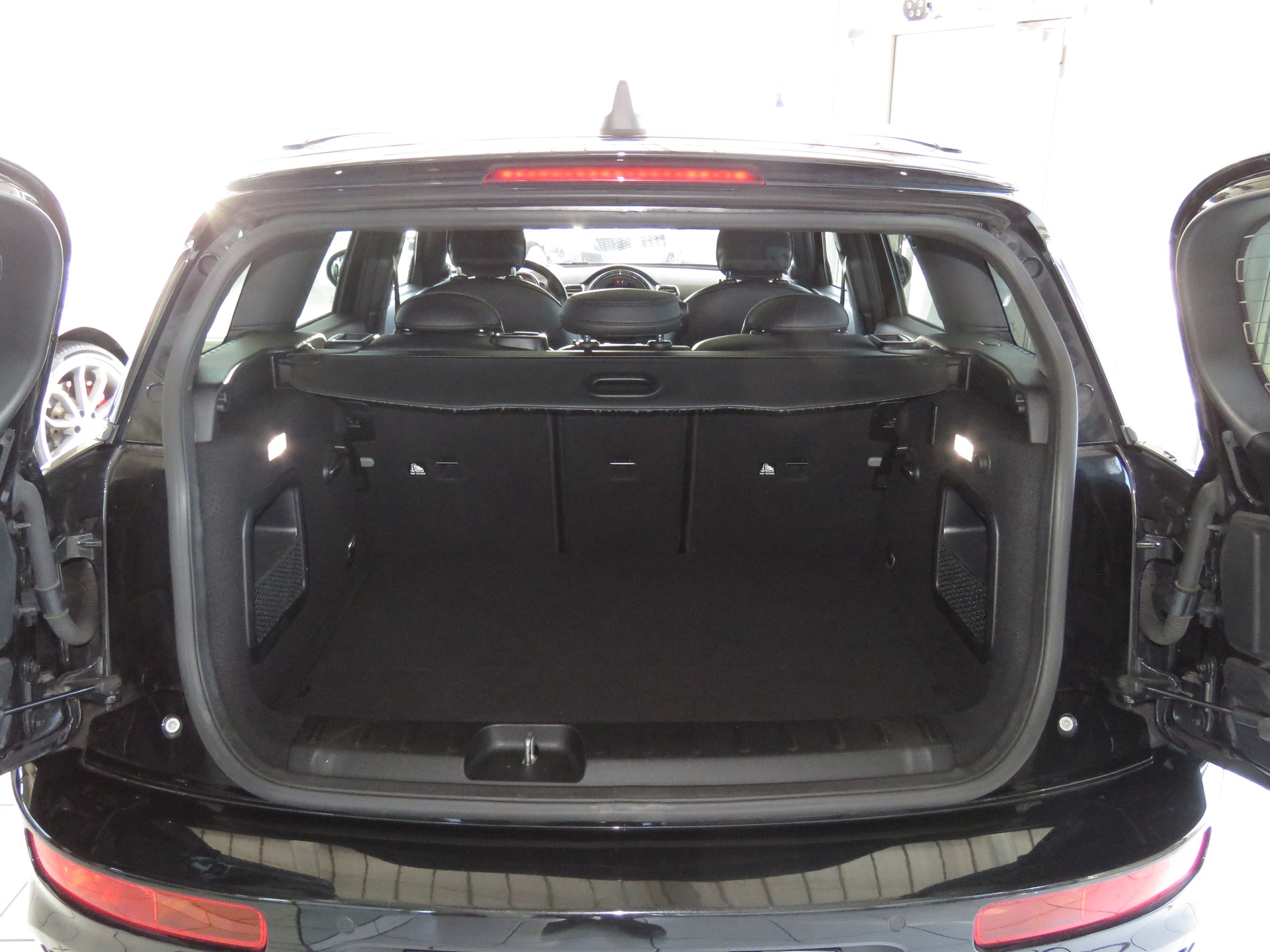 MINI Clubman Cooper John Cooper Works ALL4 Steptronic (Automat)-image-10