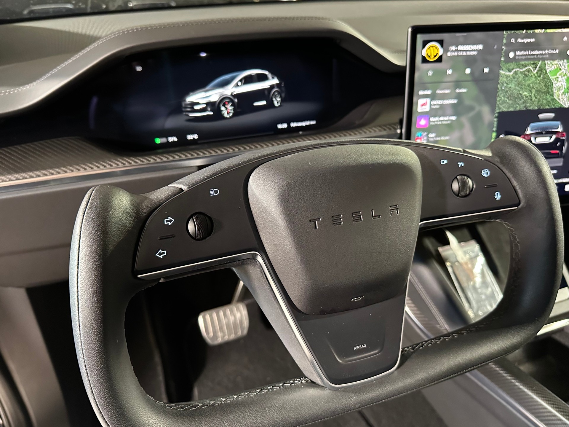 TESLA Model X 100kWh Plaid Enhanced Autopilot HW4-image-7