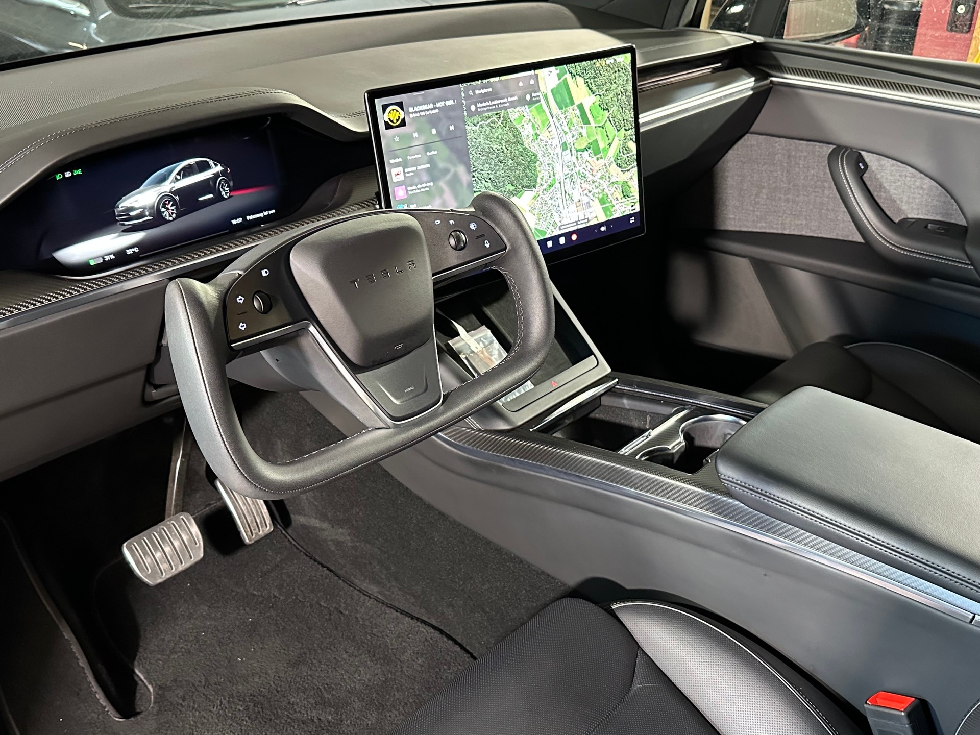TESLA Model X 100kWh Plaid Enhanced Autopilot HW4-image-6