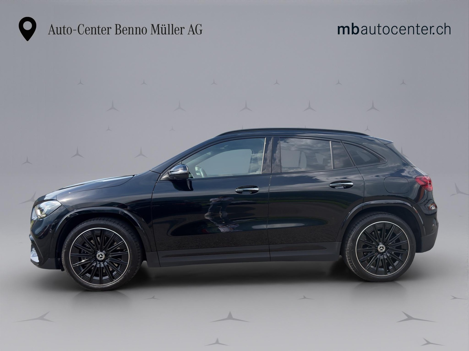MERCEDES-BENZ GLA 250 AMG Line 4matic-showroom-element-1