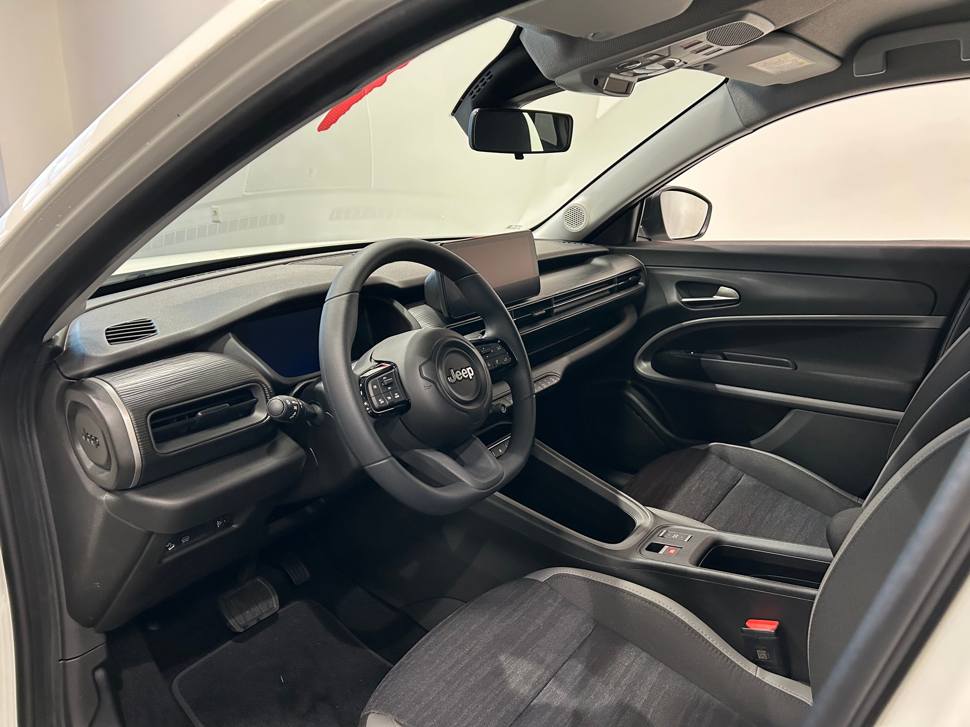 JEEP Avenger 54kWh Longitude-image-11