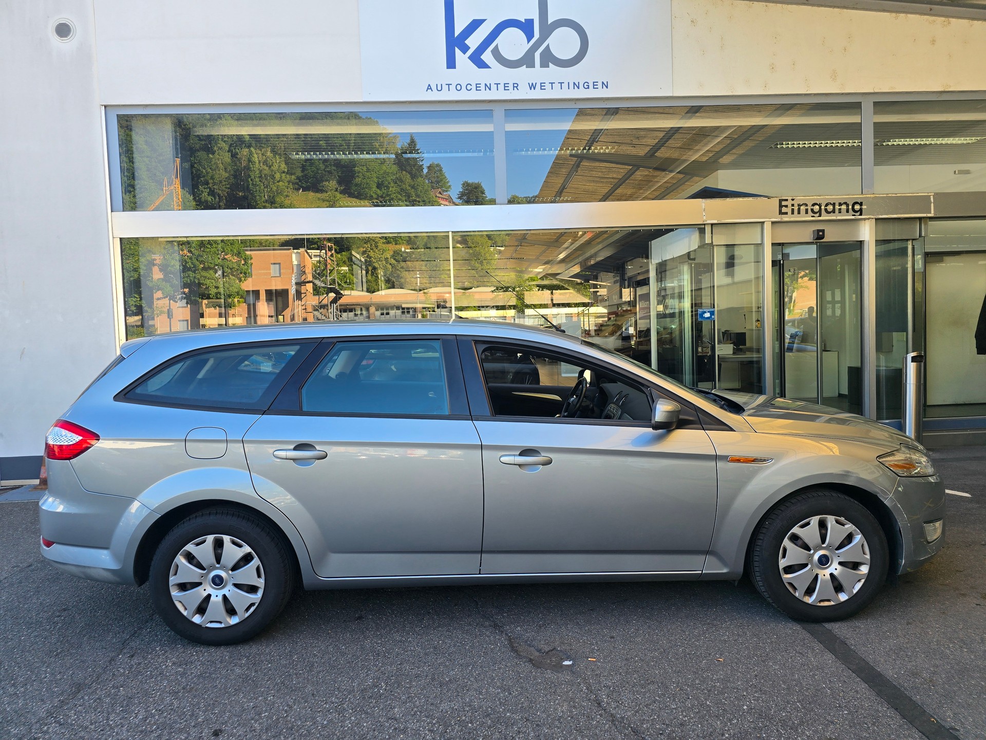 FORD Mondeo 2.0 EcoBoost SCTi Ghia PowerShift-image-7