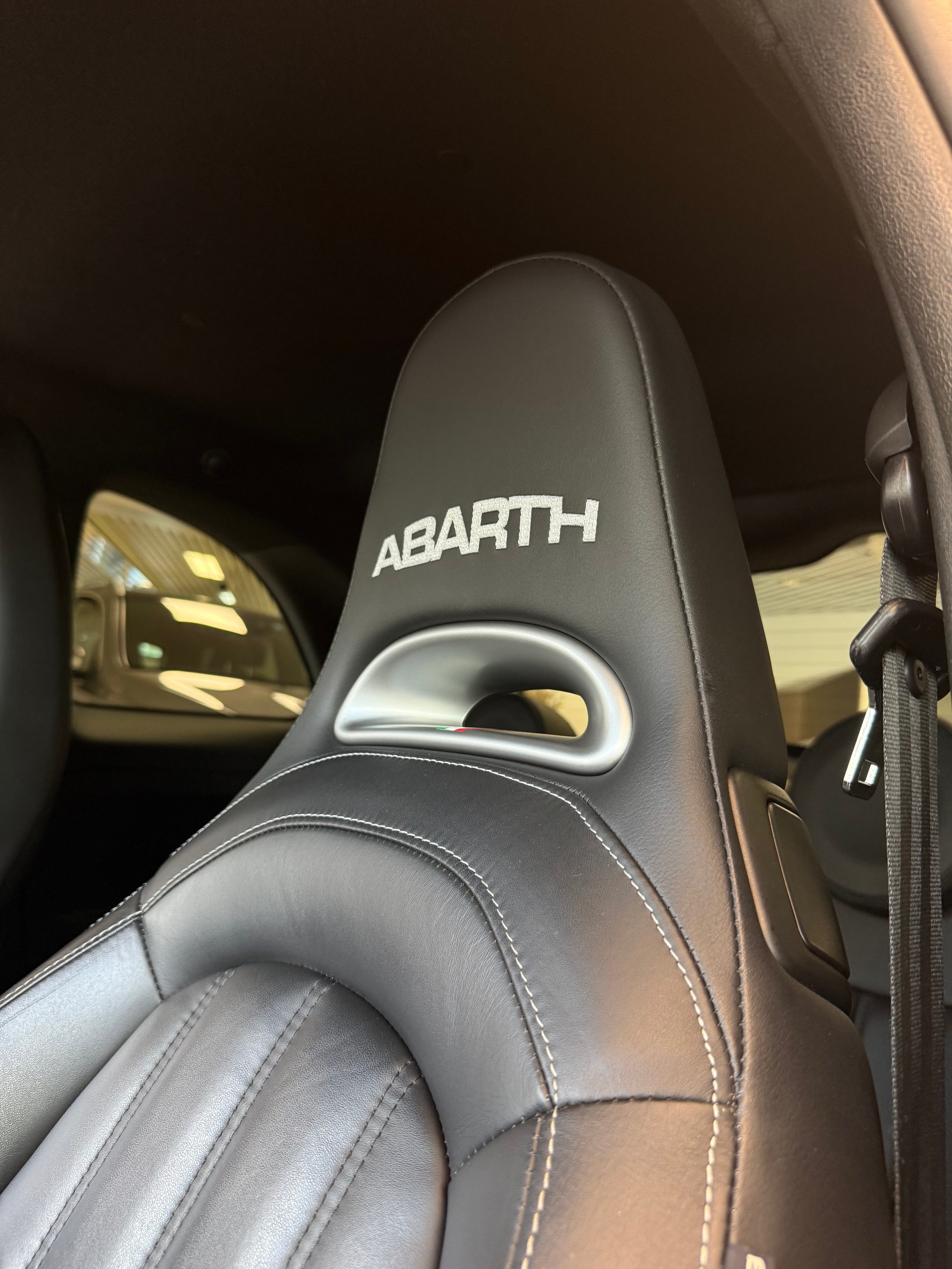 FIAT 595 1.4 16V Turbo Abarth Competizione Dualogic-image-13