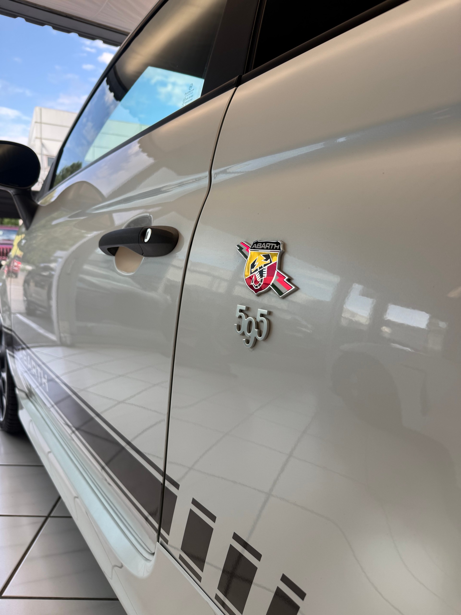 FIAT 595 1.4 16V Turbo Abarth Competizione Dualogic-image-17