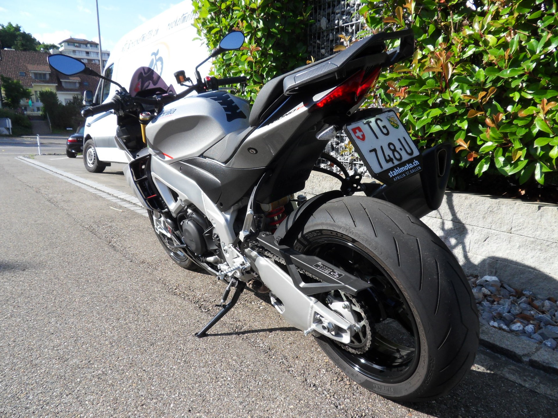 APRILIA Tuono V4 1100-image-4