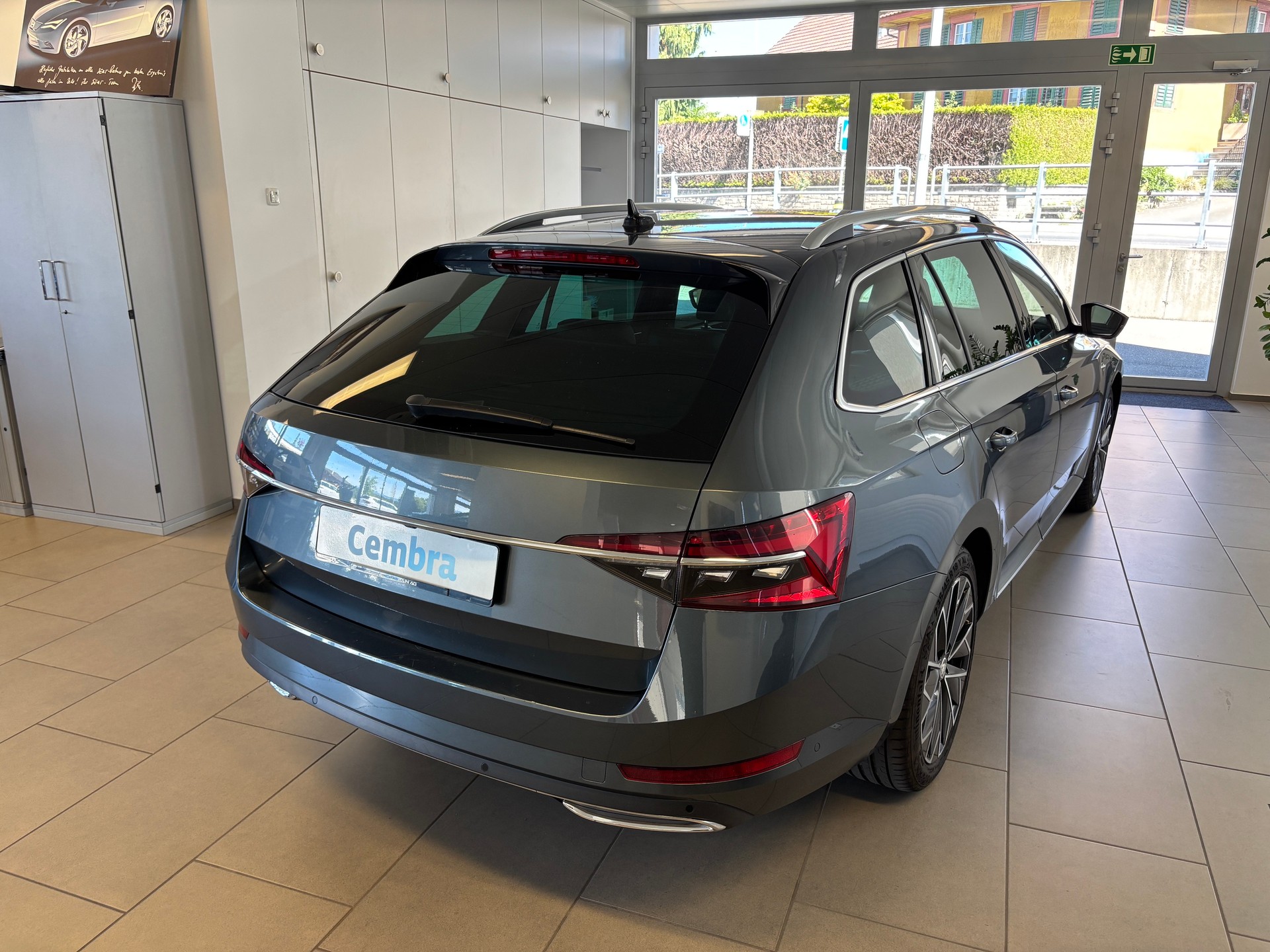 SKODA Superb Combi 2.0 TDi L&K 4x4 DSG-showroom-element-2