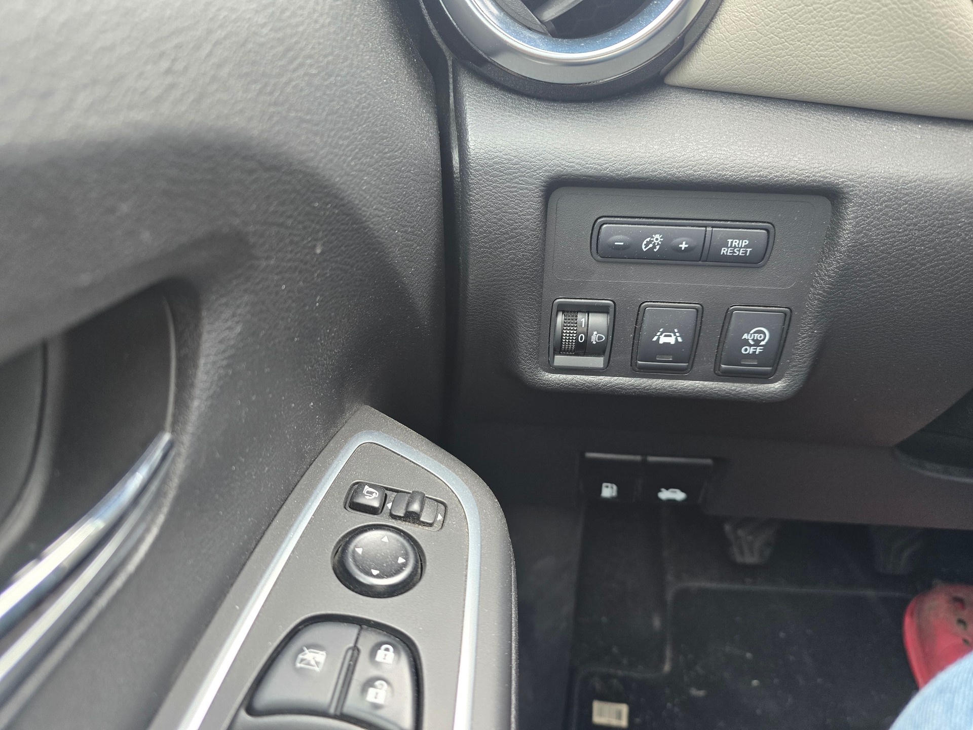 NISSAN Micra DIG-T 117 n-connecta-image-11